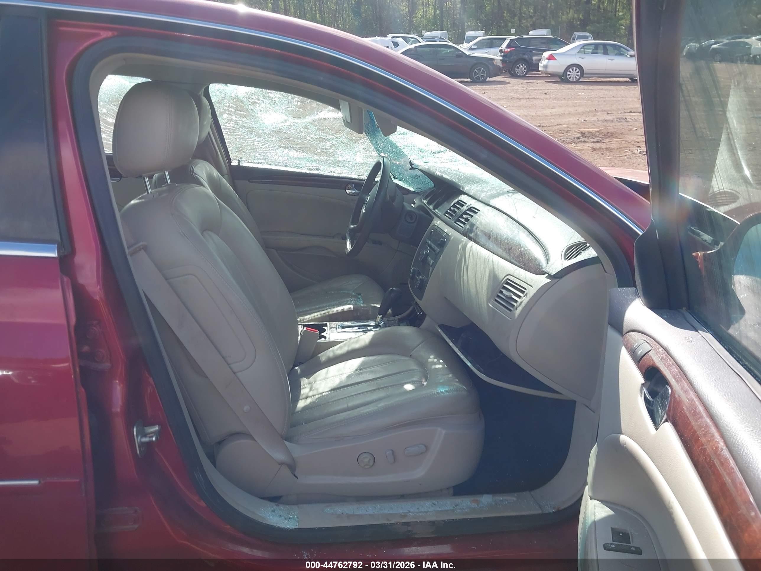 BUICK LUCERNE image 5