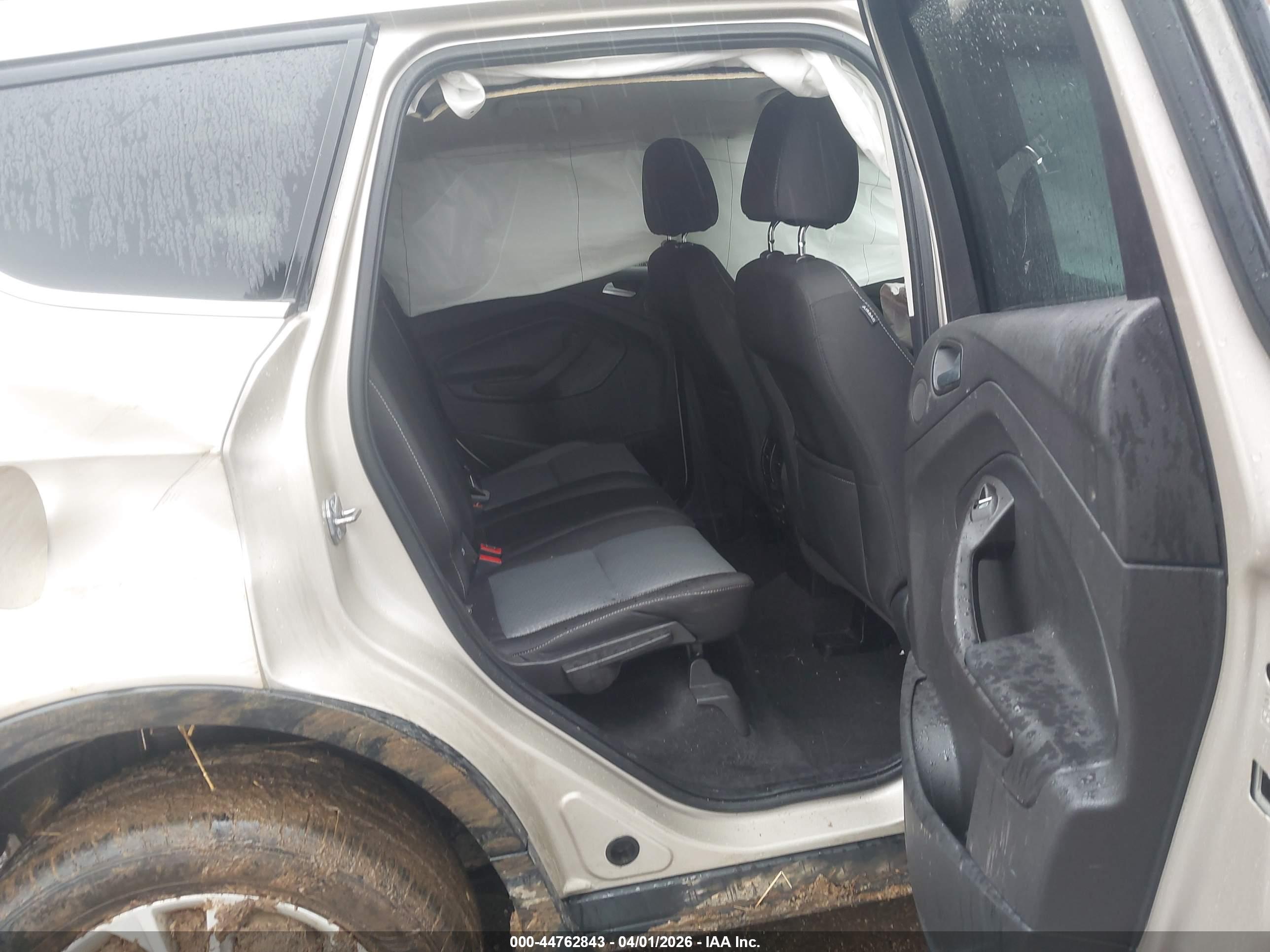 FORD ESCAPE image 8