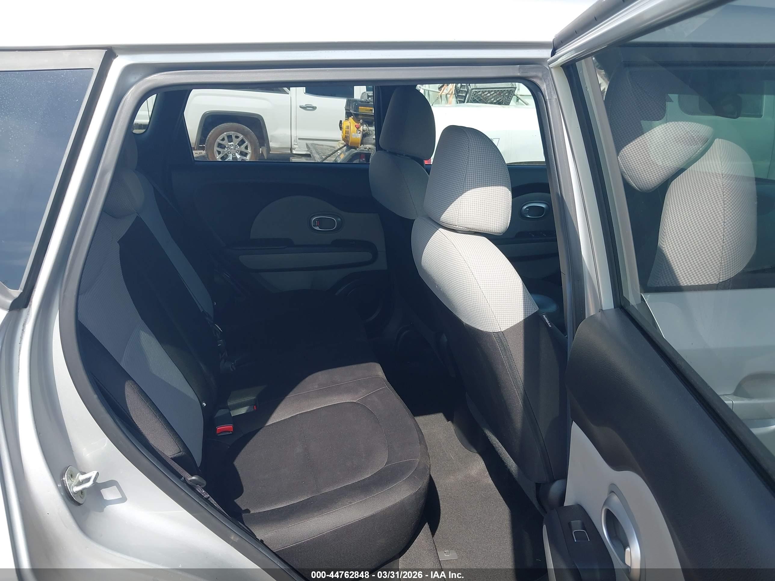 KIA SOUL image 8