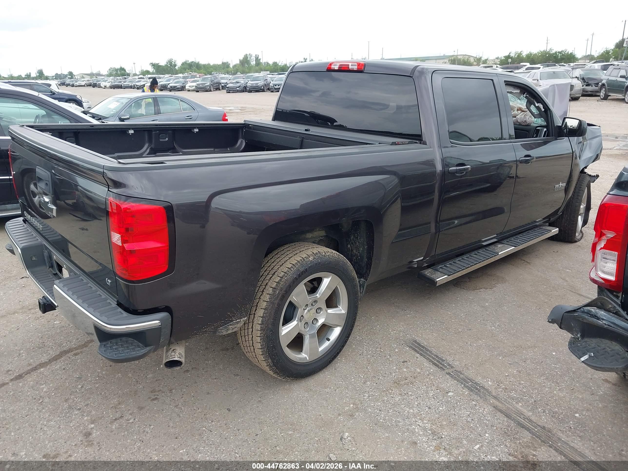 CHEVROLET SILVERADO image 4