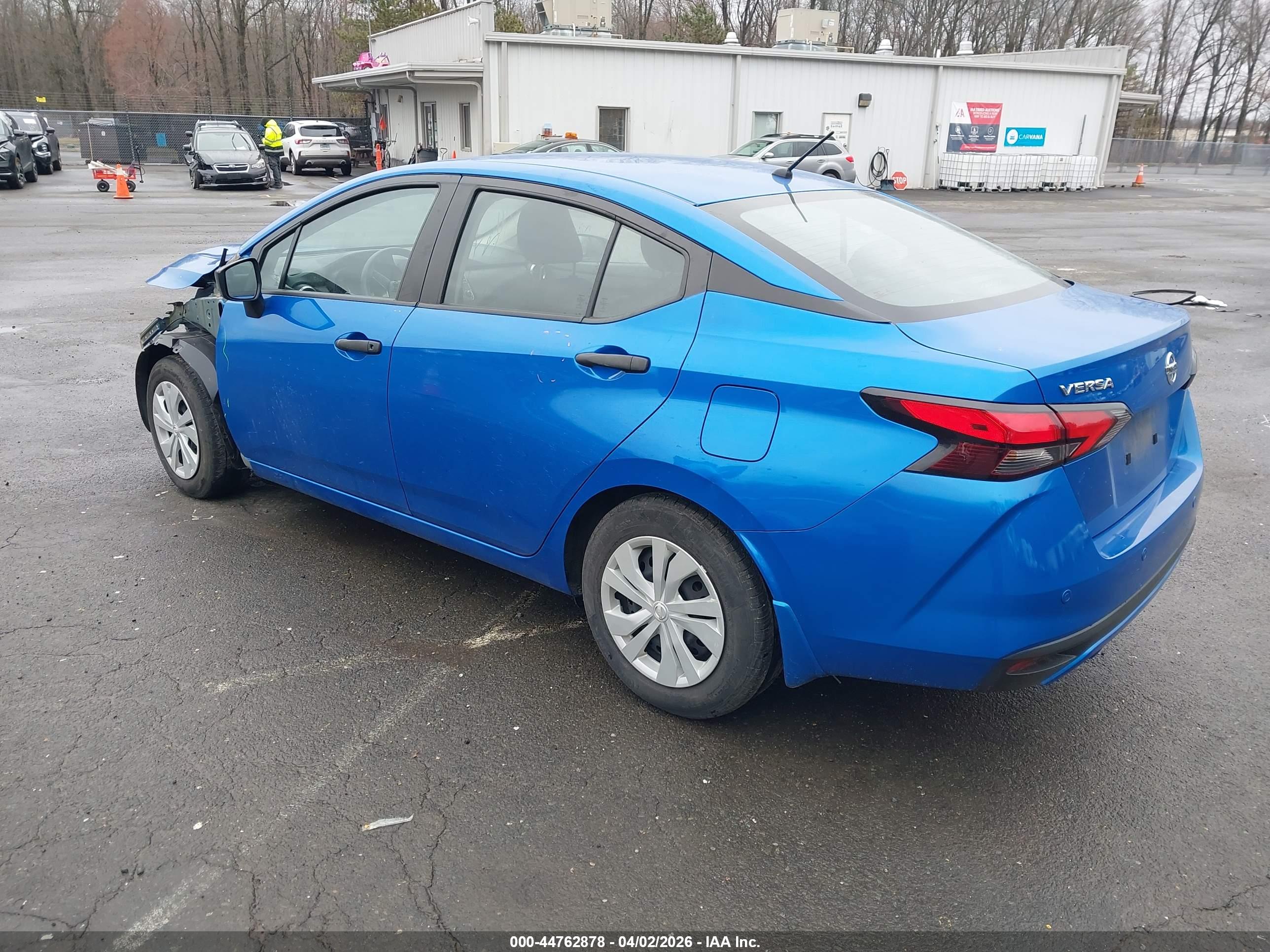 NISSAN VERSA image 3