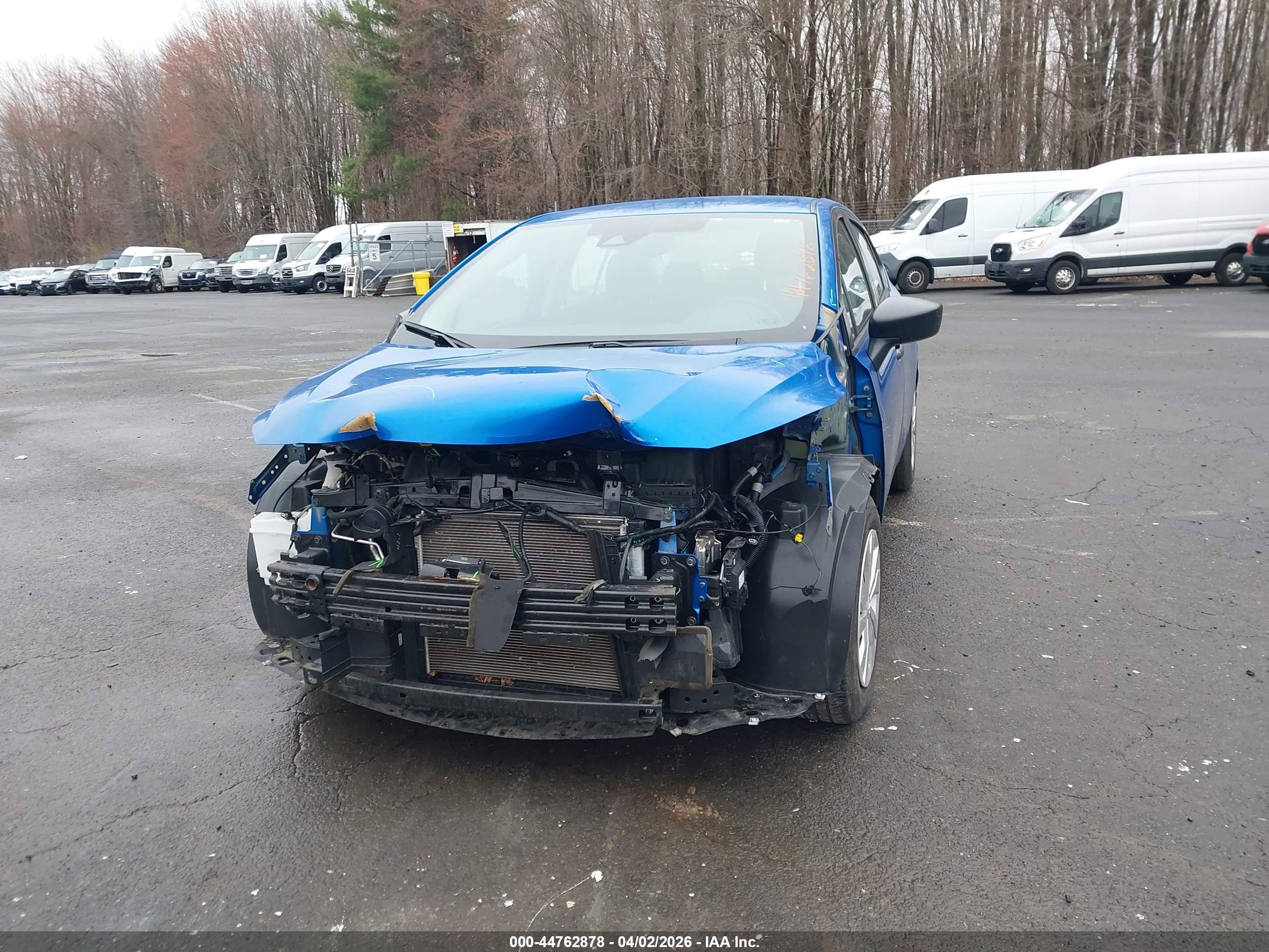 NISSAN VERSA image 6