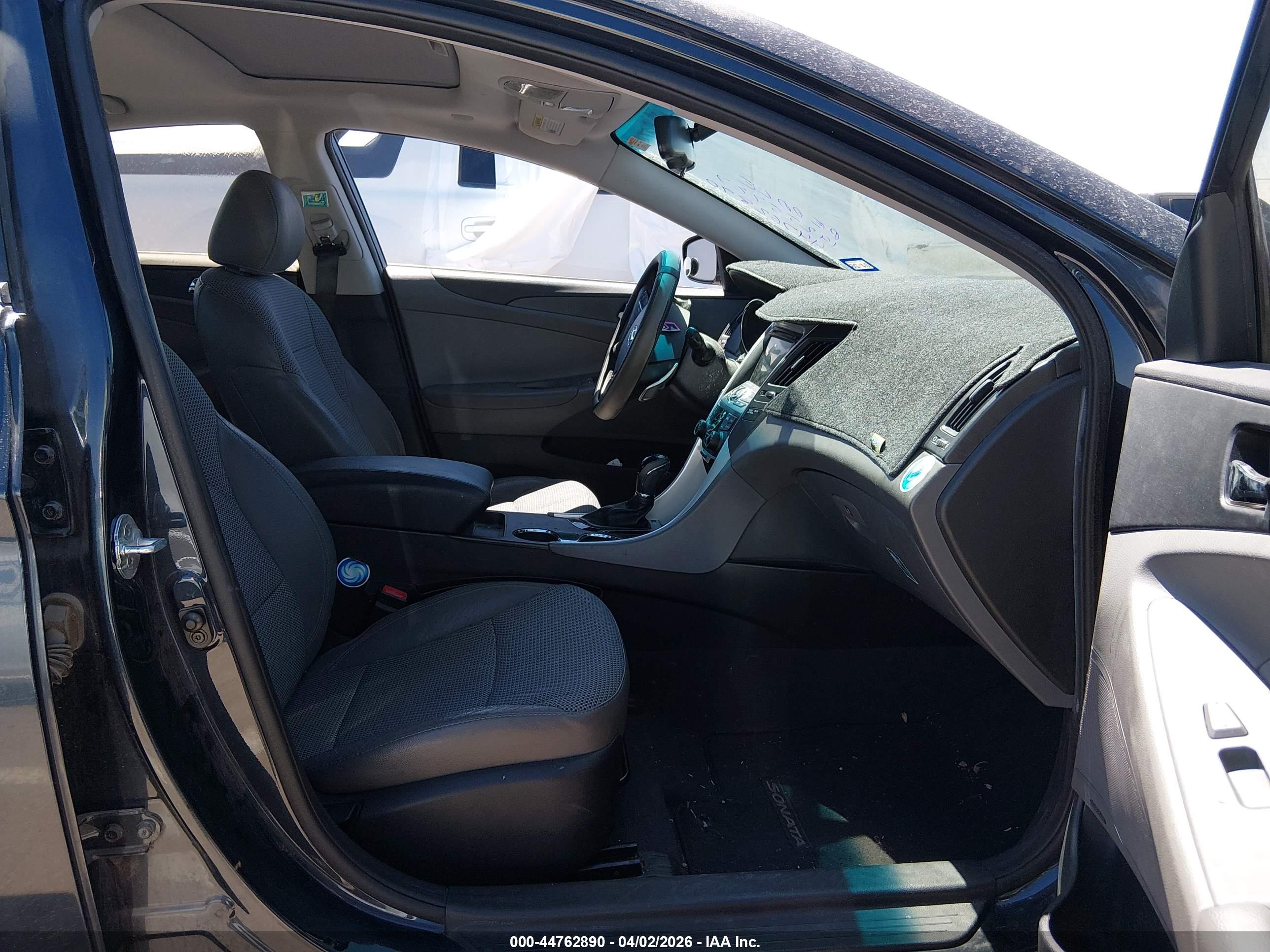 HYUNDAI SONATA image 5