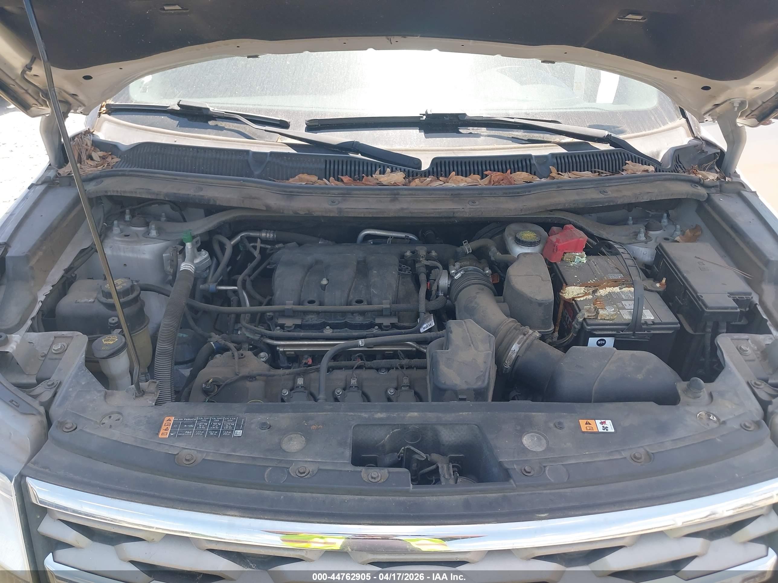 FORD EXPLORER image 10