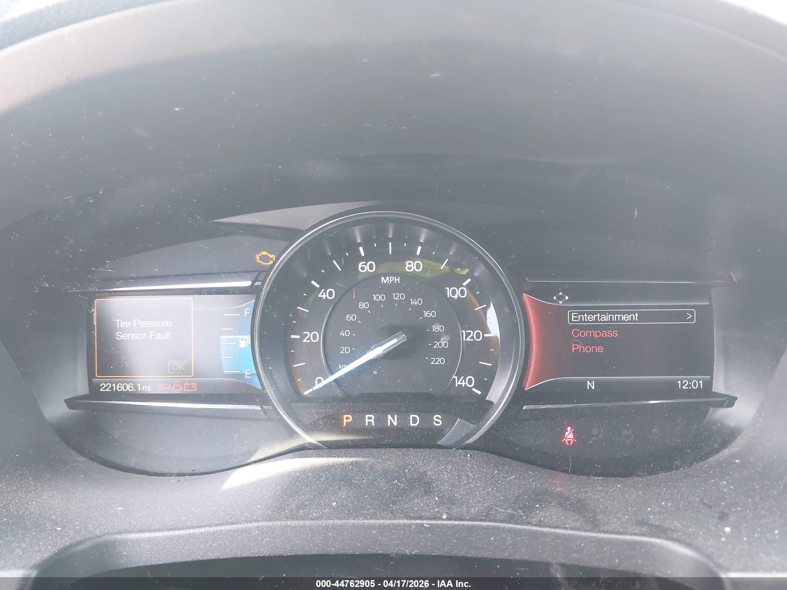 FORD EXPLORER image 7