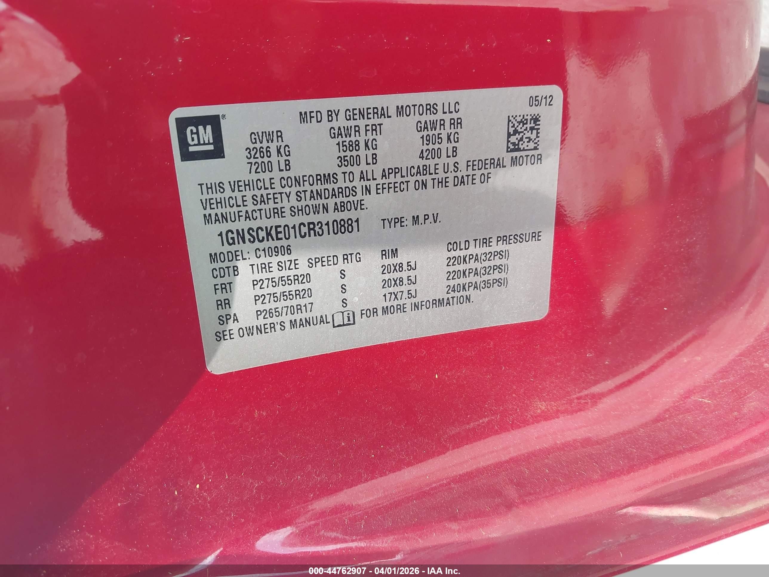 CHEVROLET SUBURBAN image 9