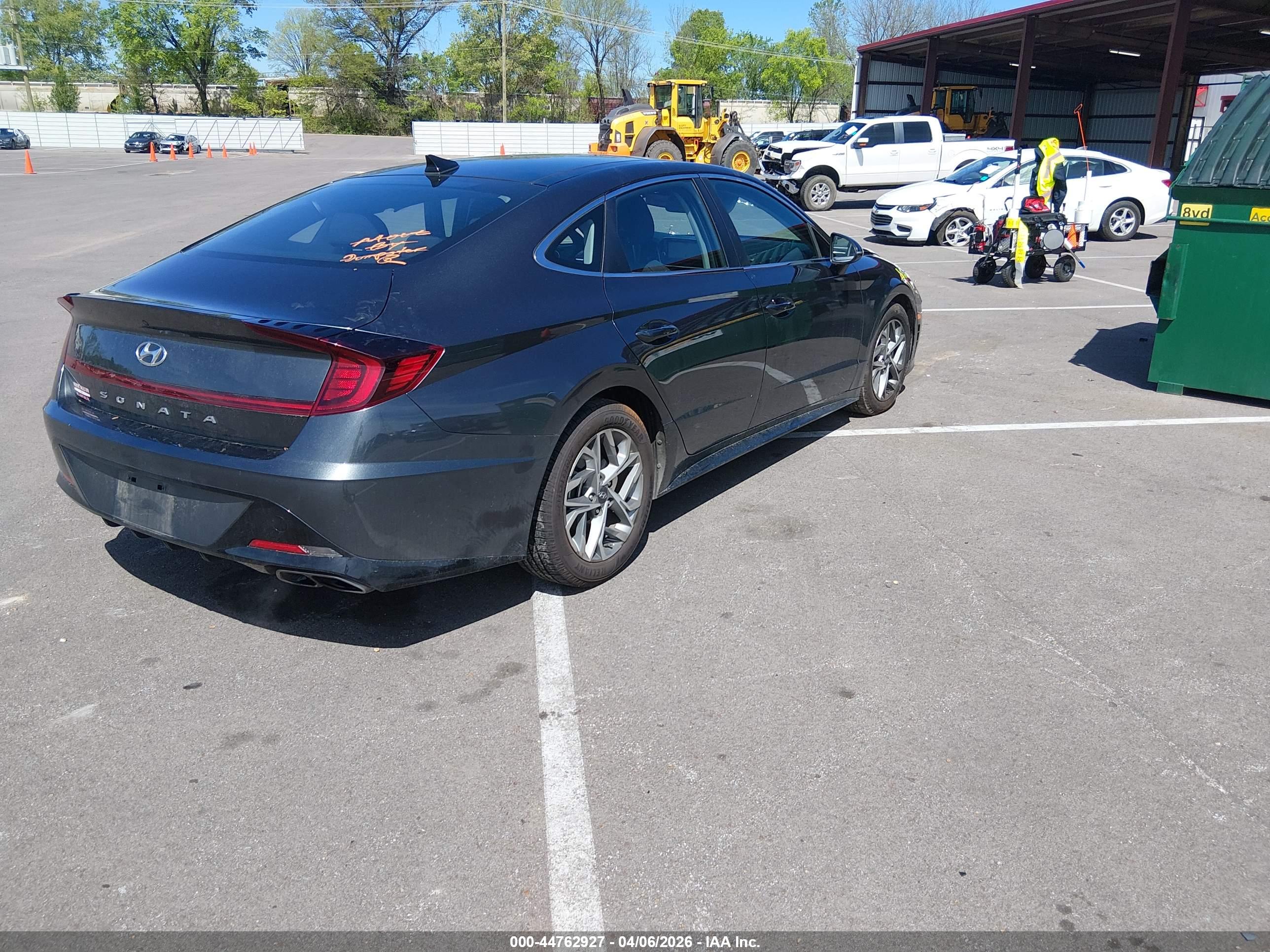 HYUNDAI SONATA image 4