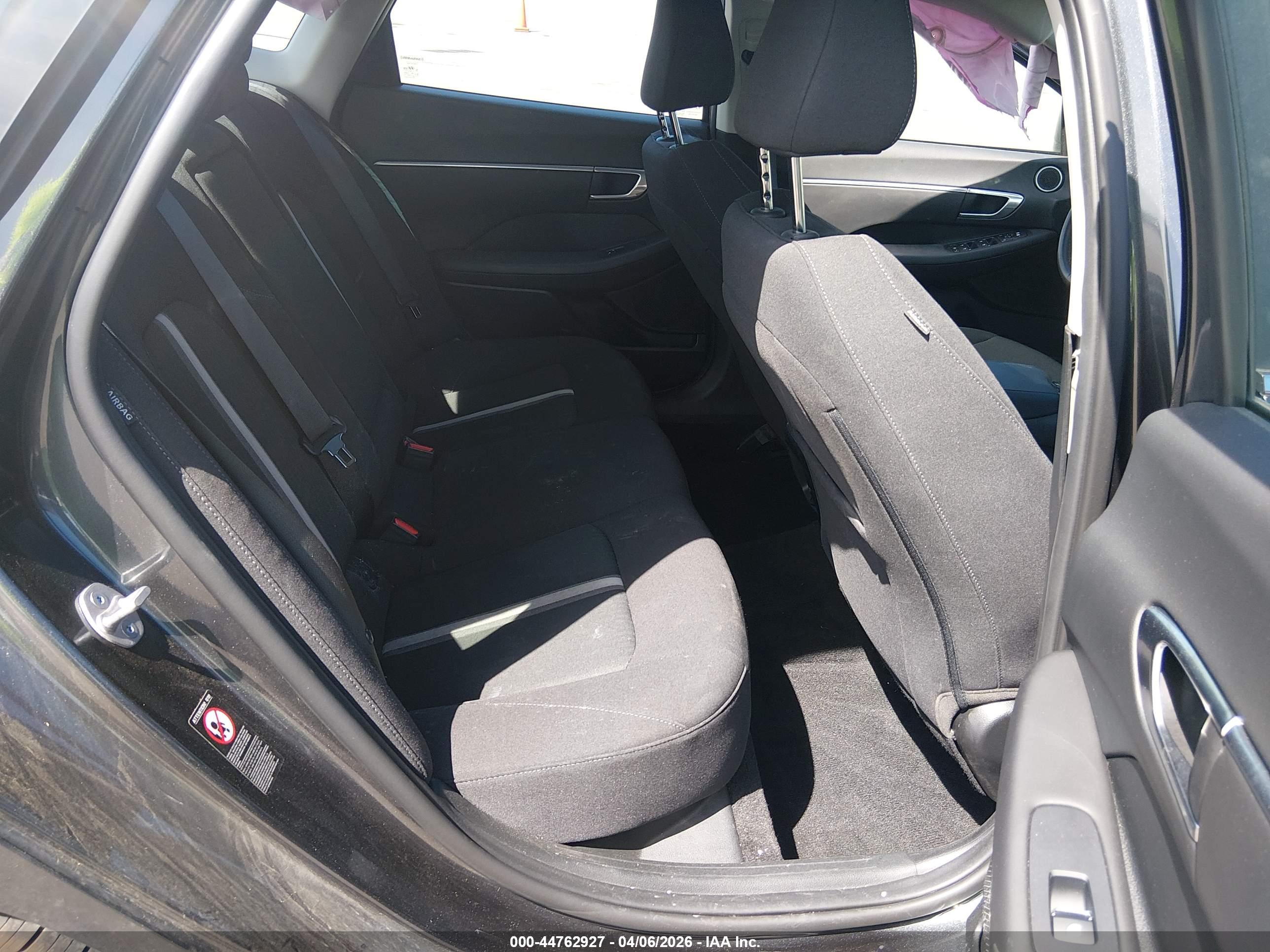 HYUNDAI SONATA image 8