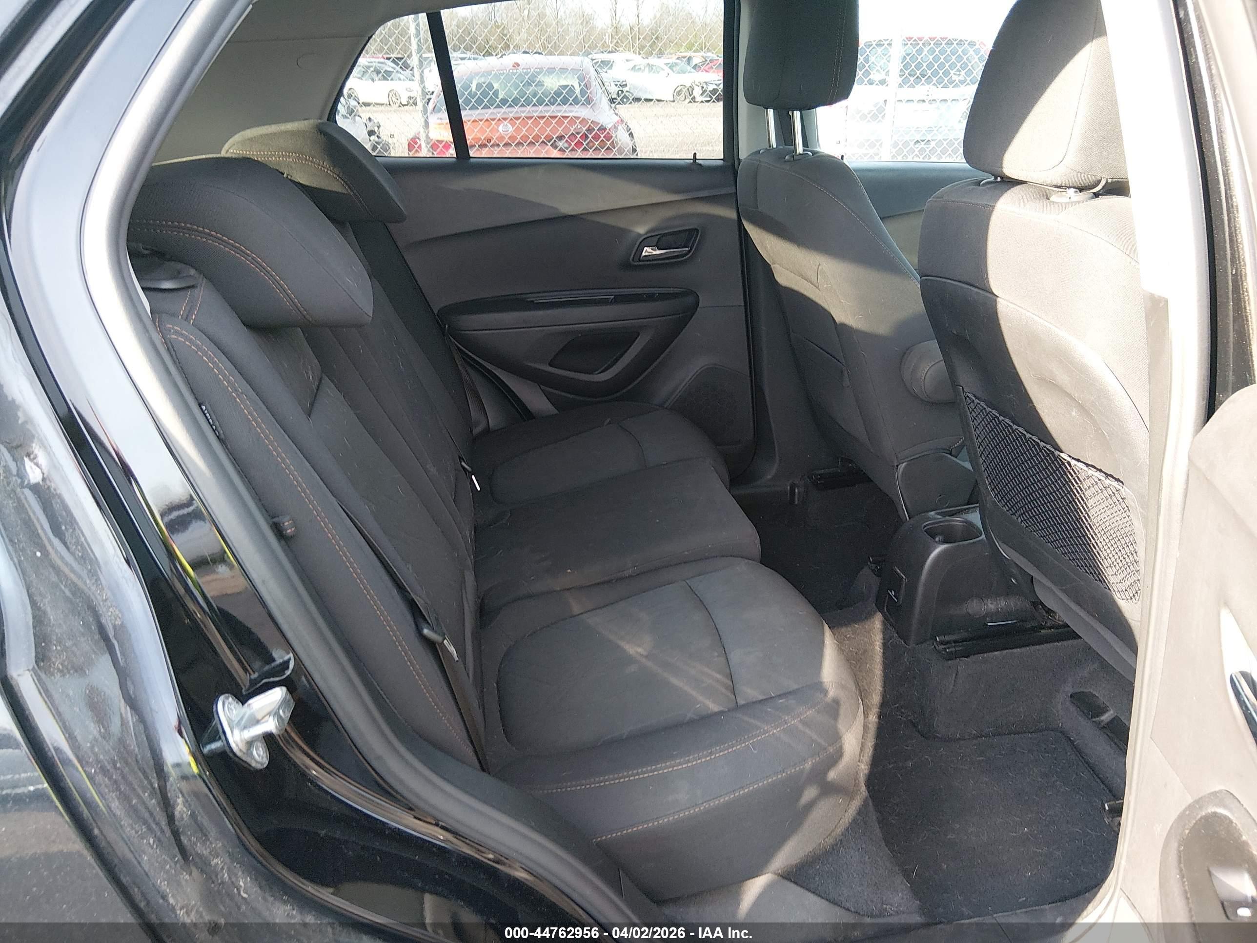 CHEVROLET TRAX image 8