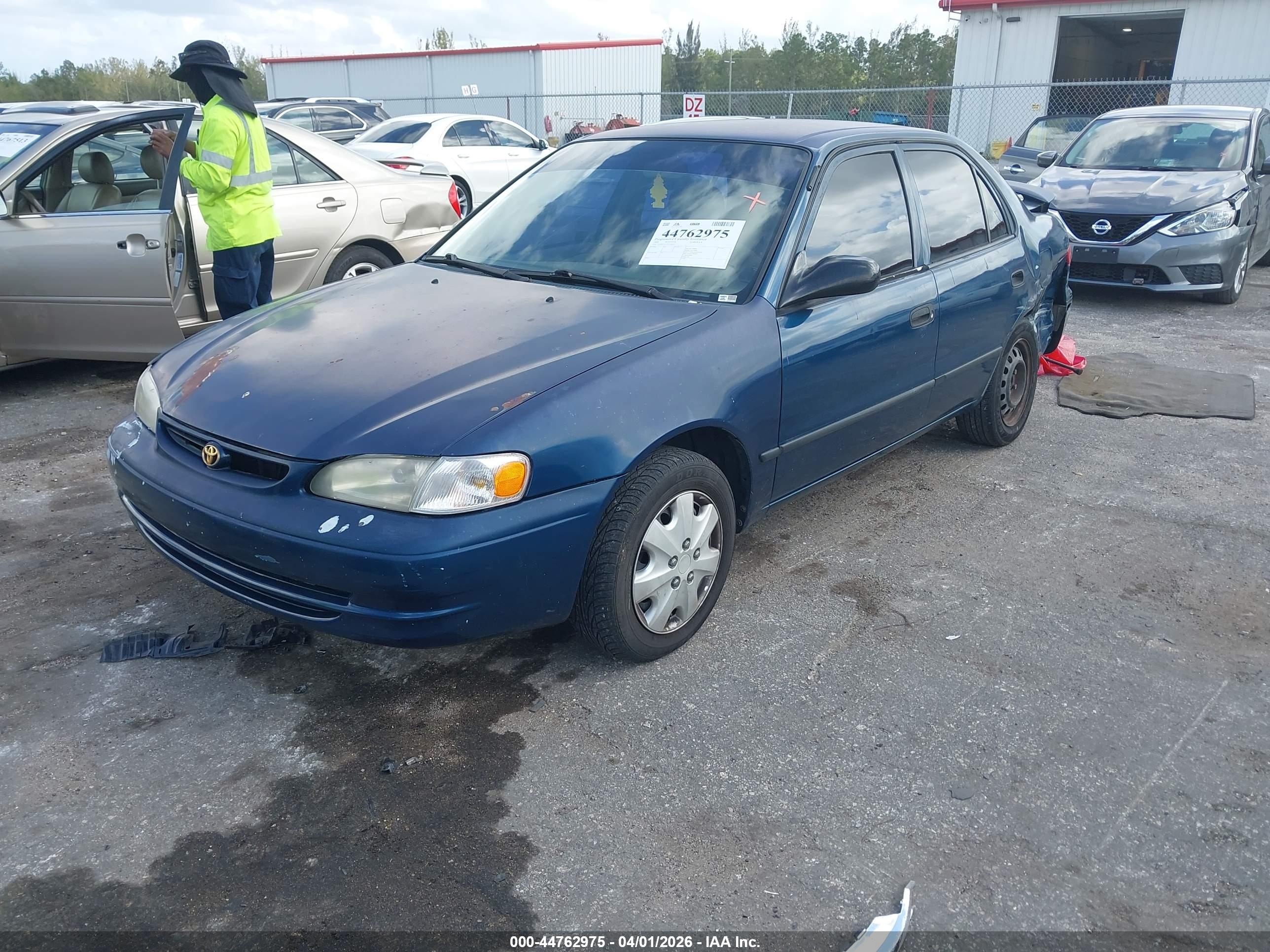 TOYOTA COROLLA image 2