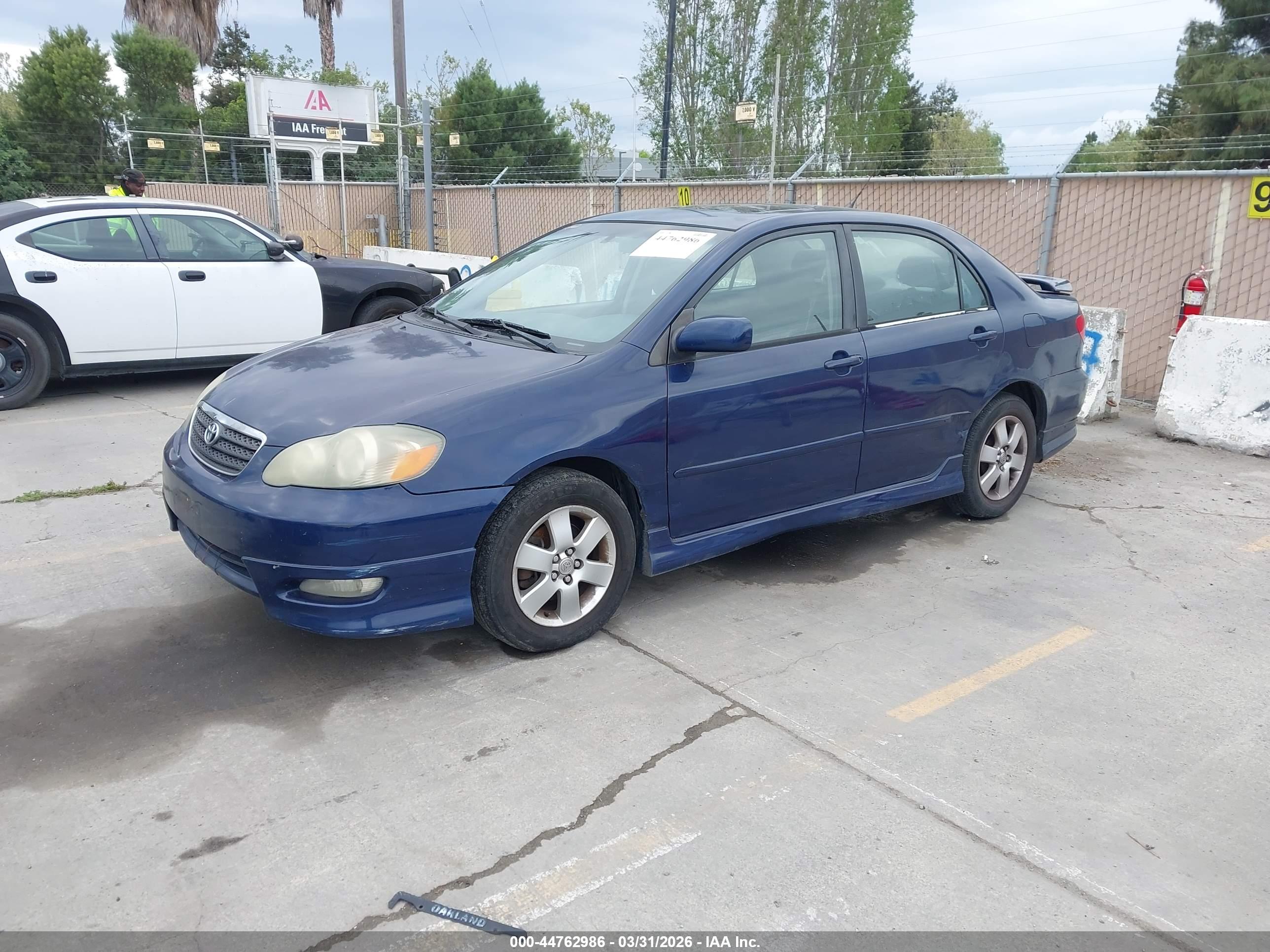 TOYOTA COROLLA image 2