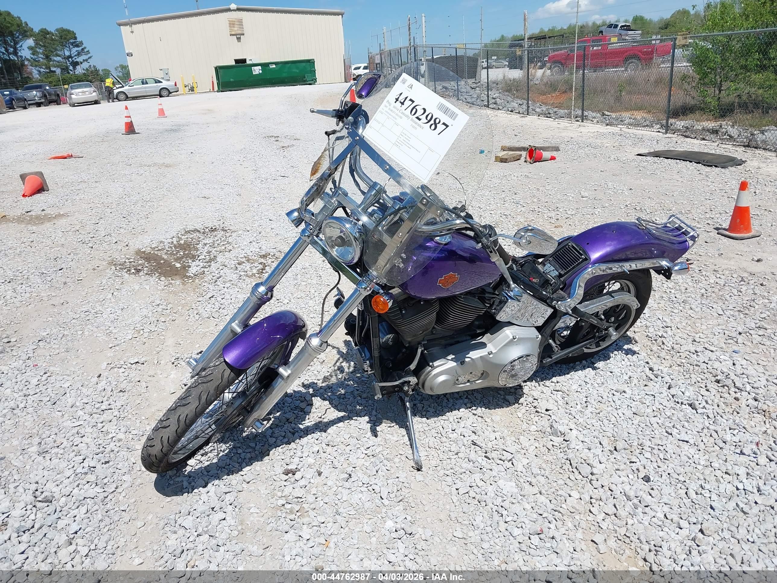 HARLEY-DAVIDSON FXSTI image 2