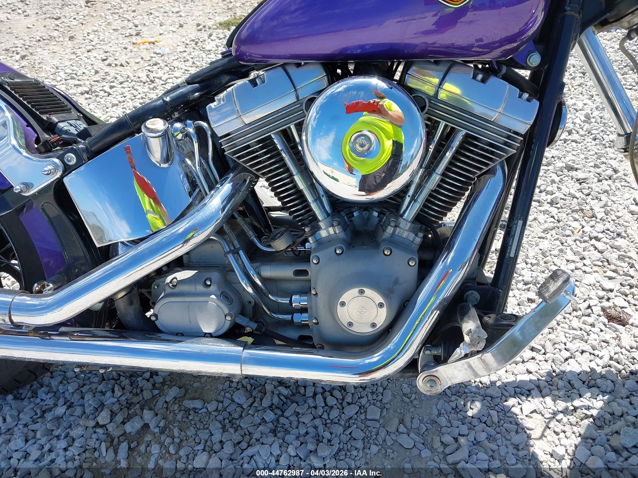 HARLEY-DAVIDSON FXSTI image 8