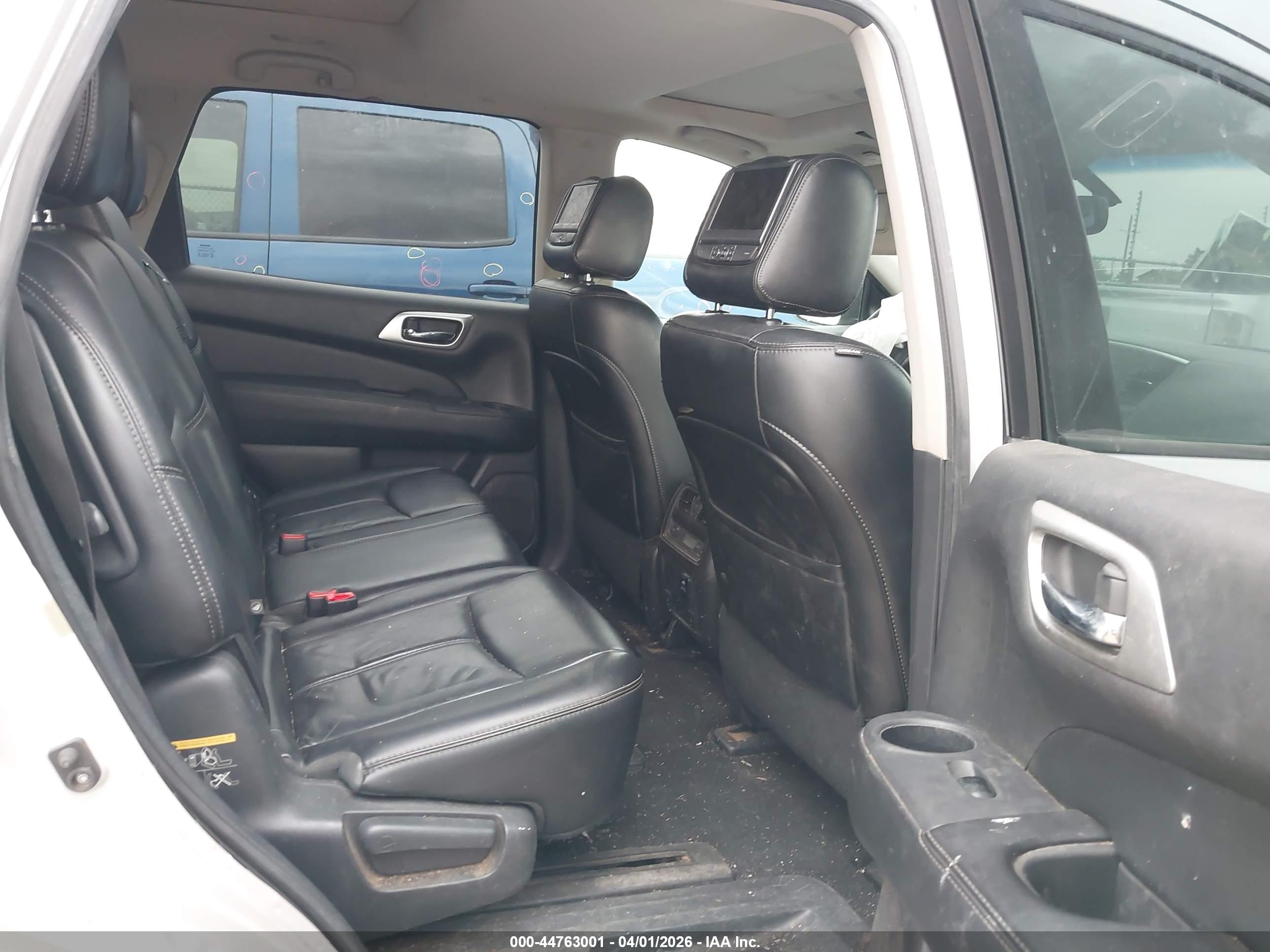 NISSAN PATHFINDER image 8