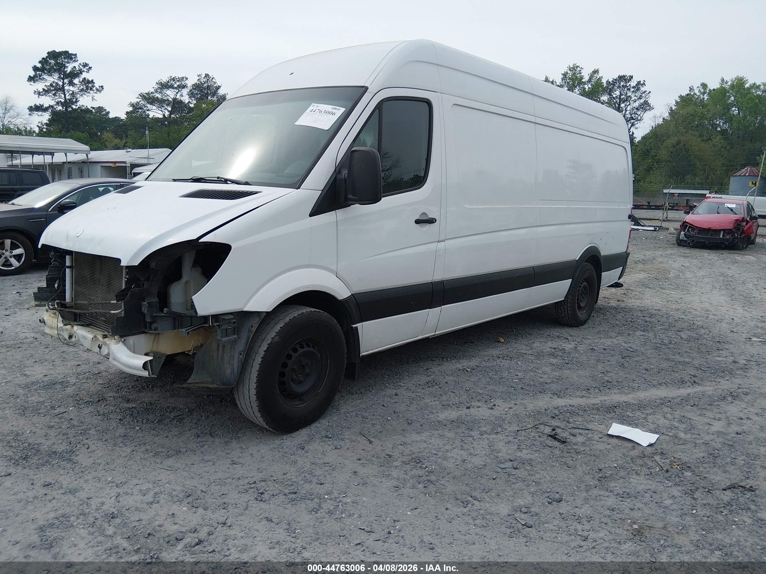 MERCEDES-BENZ SPRINTER image 2