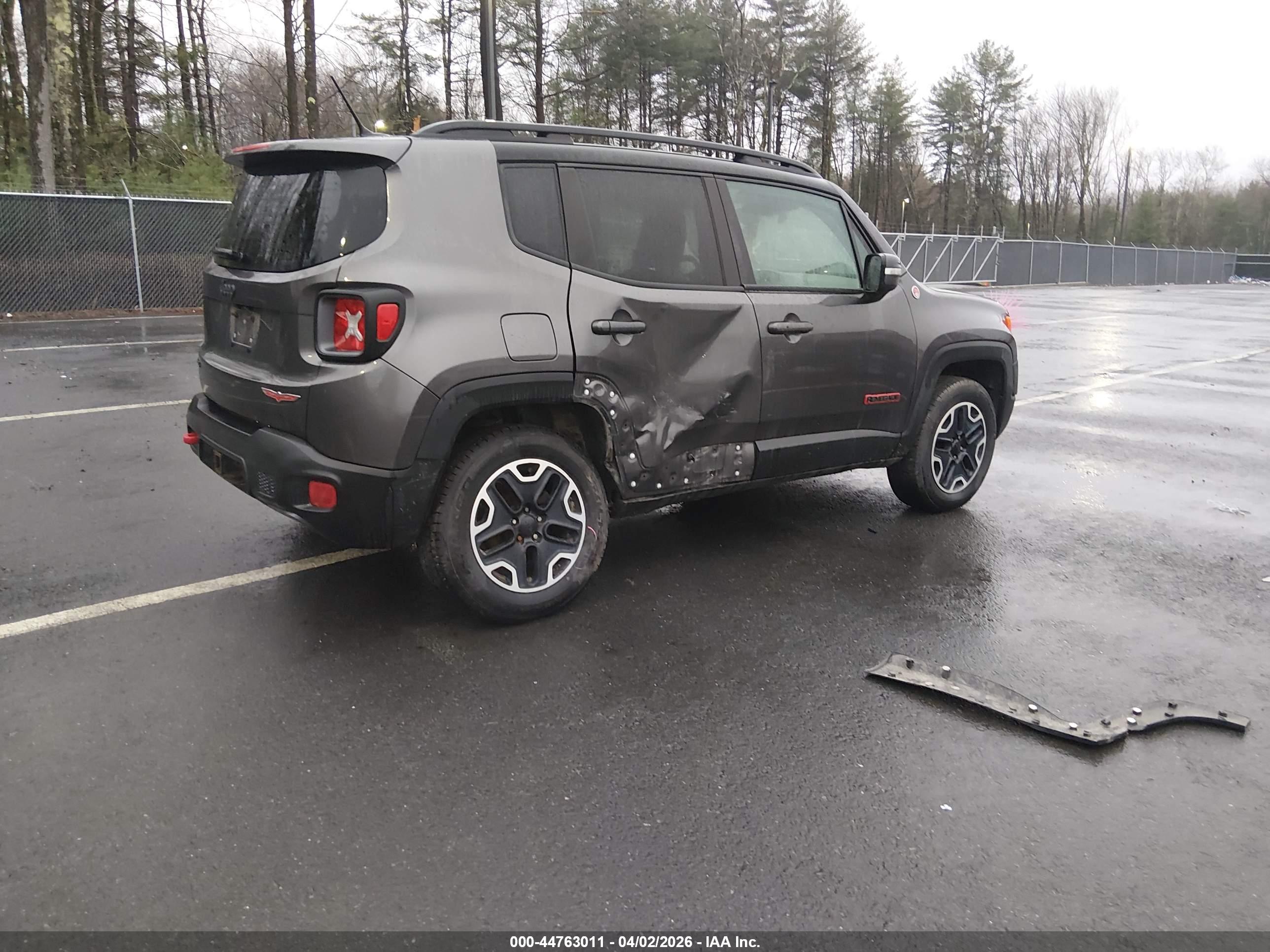 JEEP RENEGADE image 4