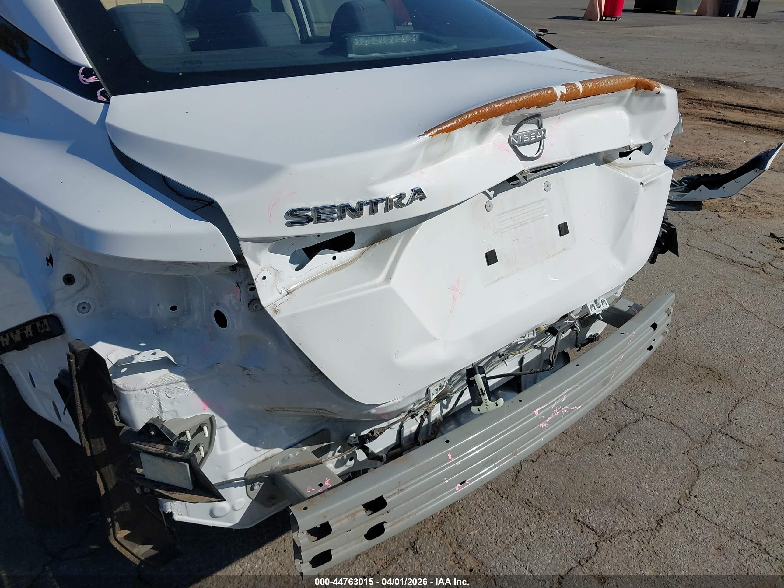 NISSAN SENTRA image 6
