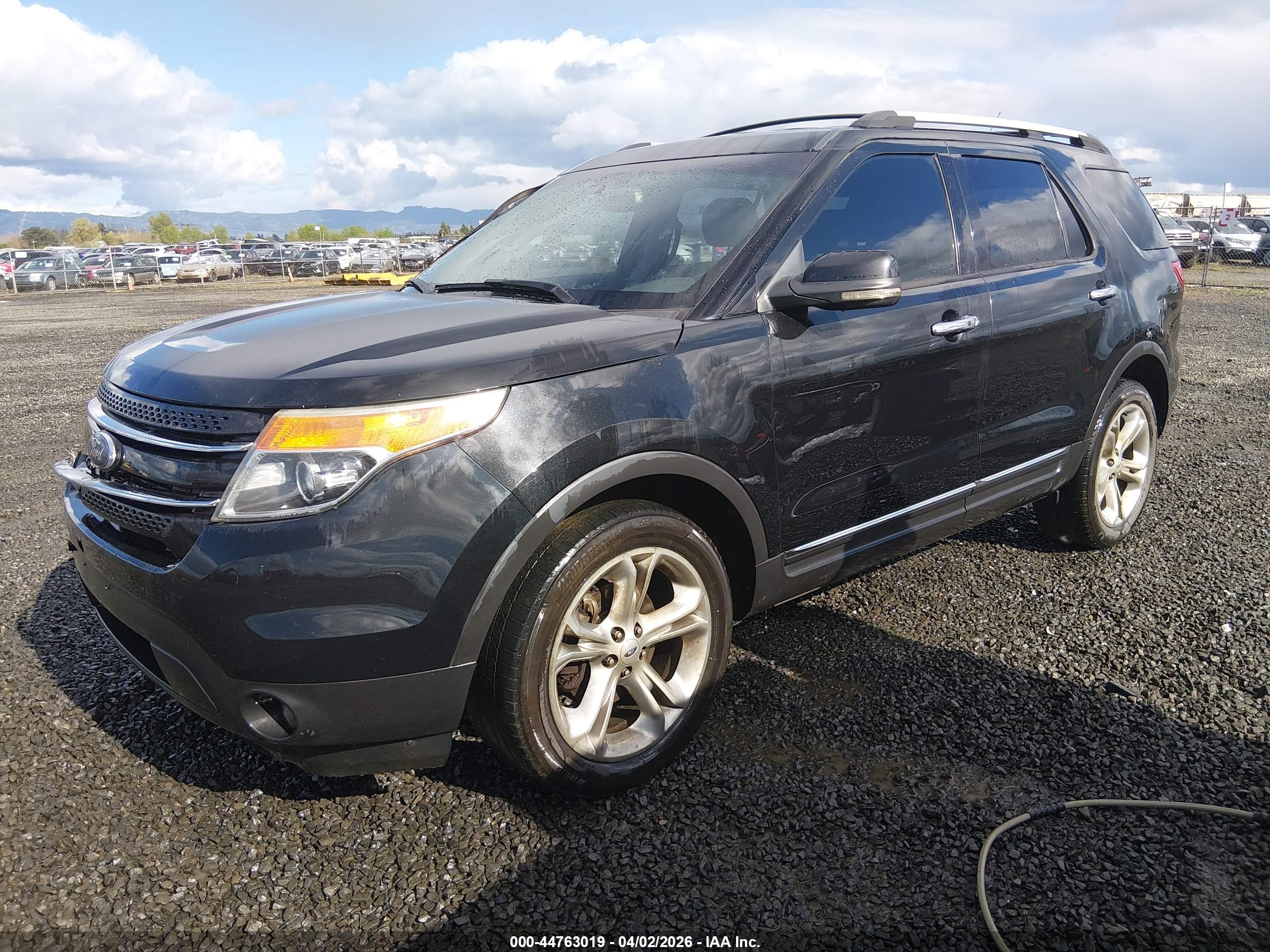 FORD EXPLORER image 2