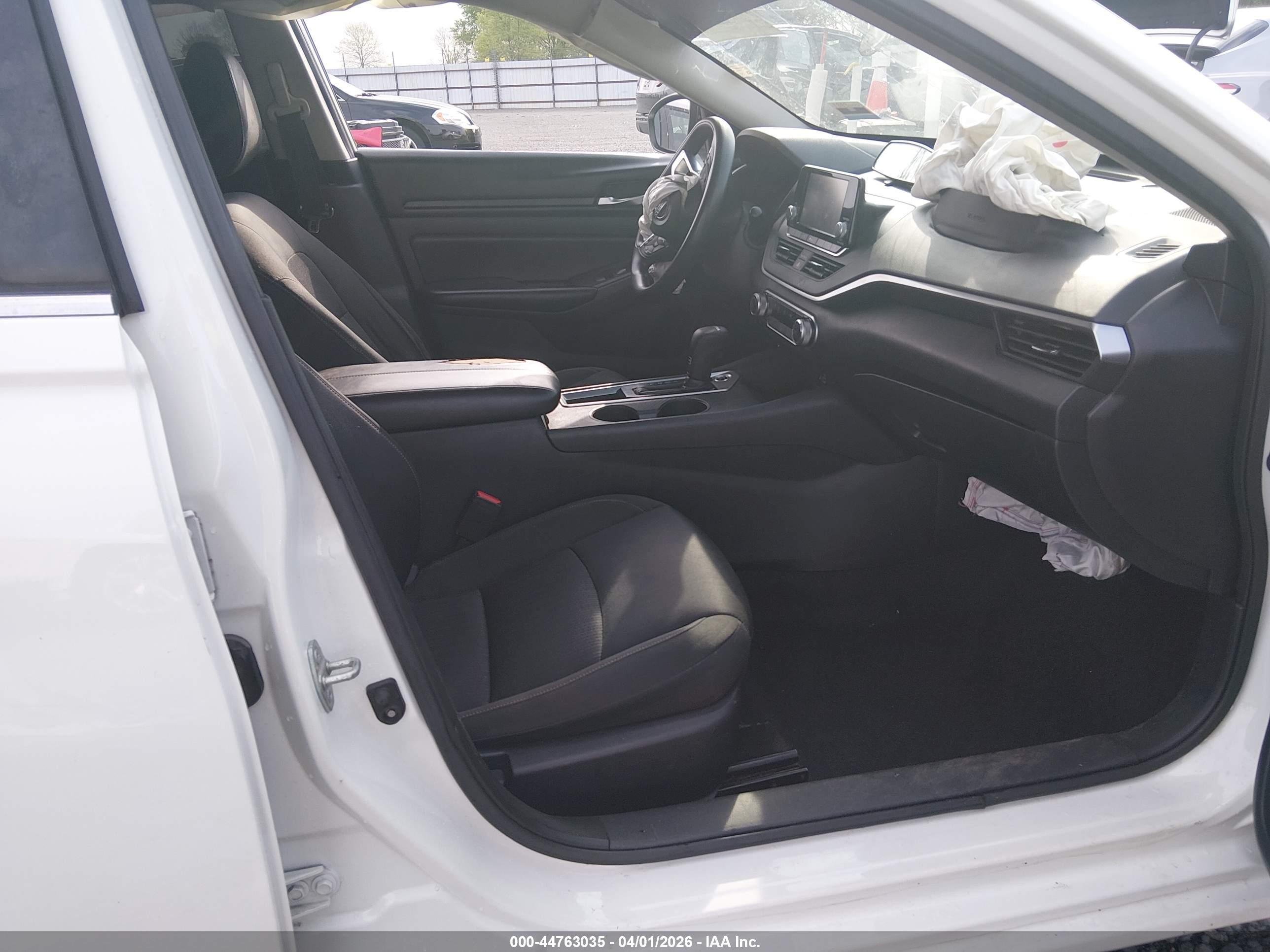 NISSAN ALTIMA image 5