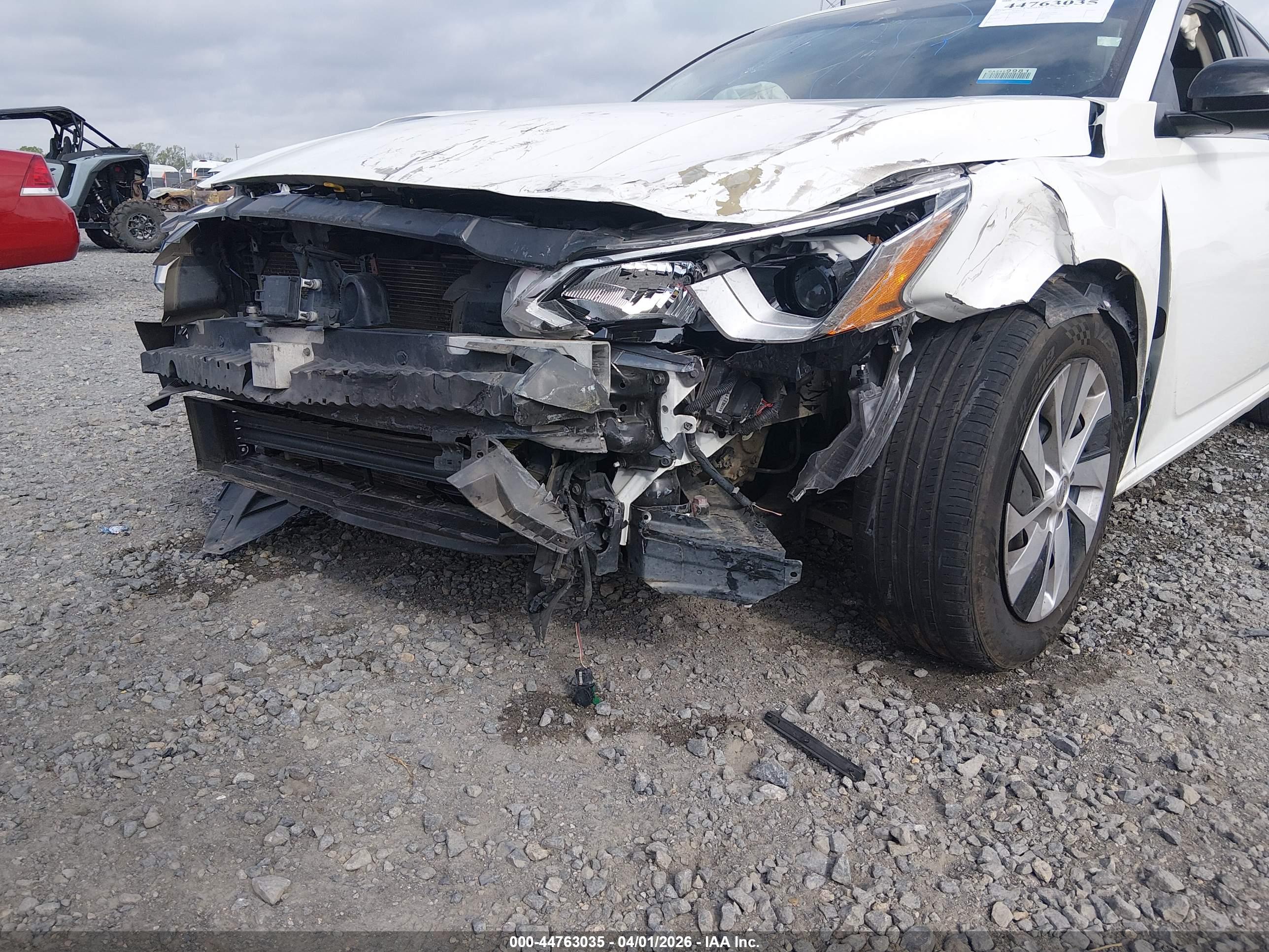 NISSAN ALTIMA image 6