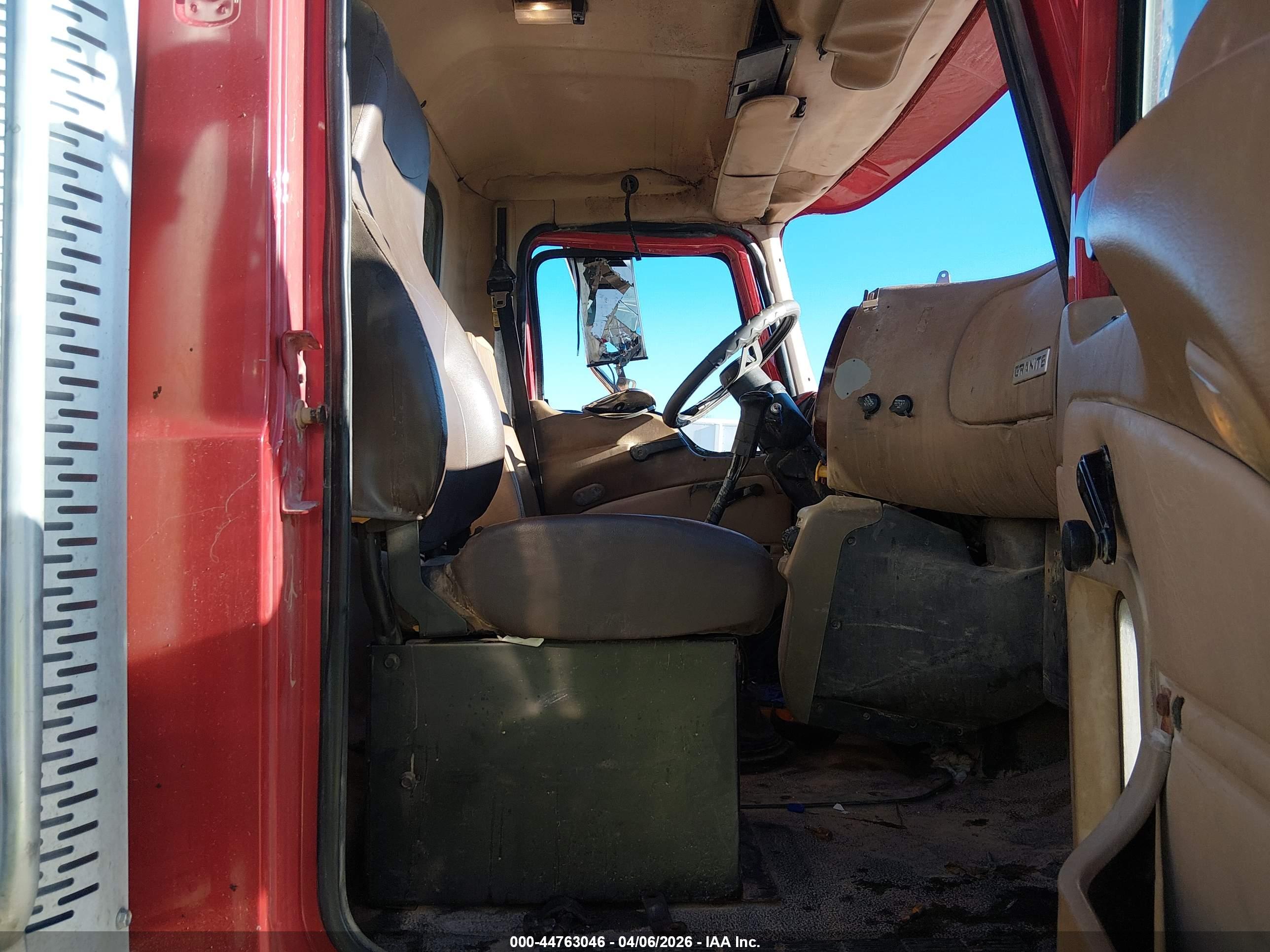 MACK 700 image 8
