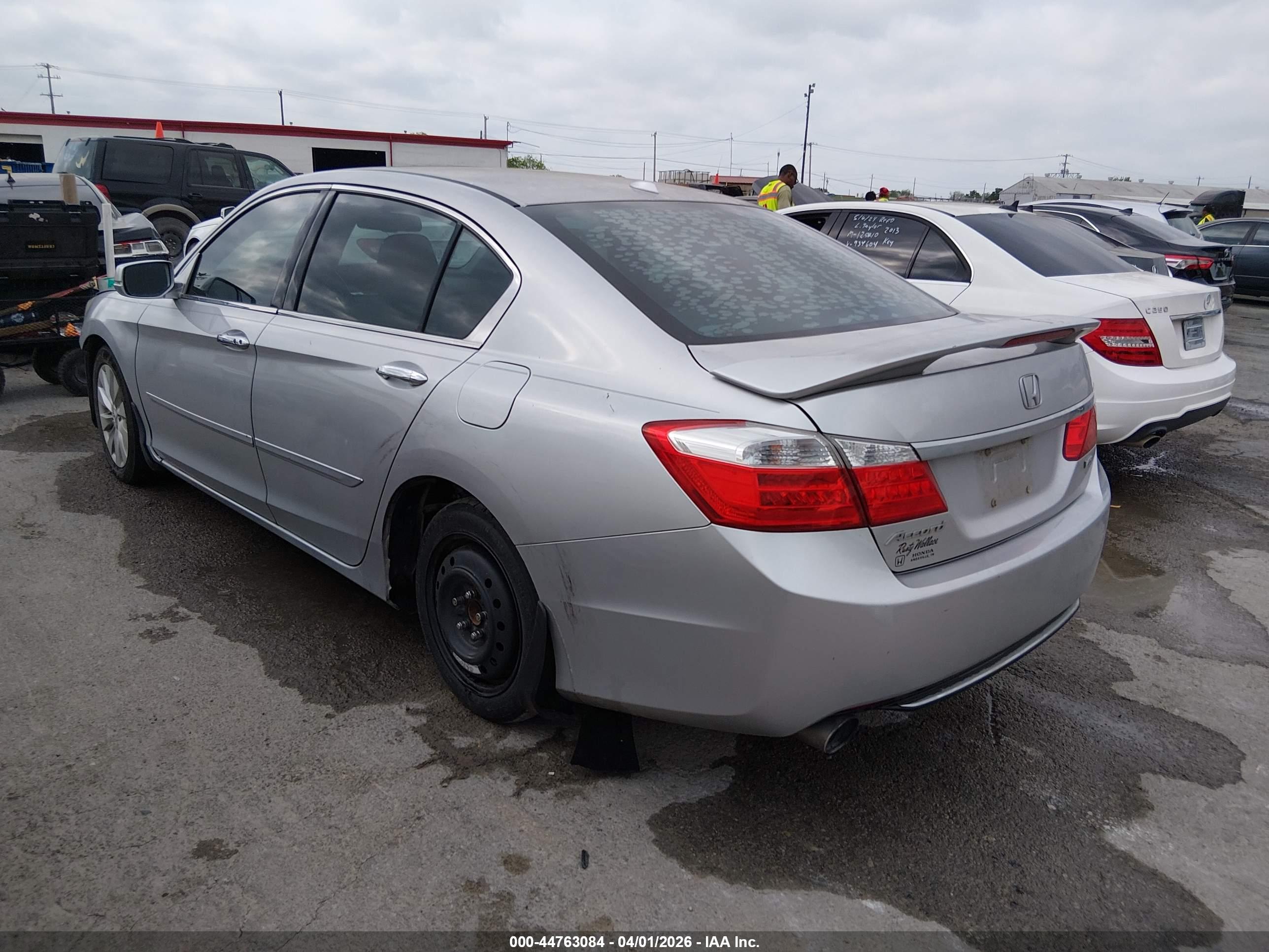 HONDA ACCORD image 3