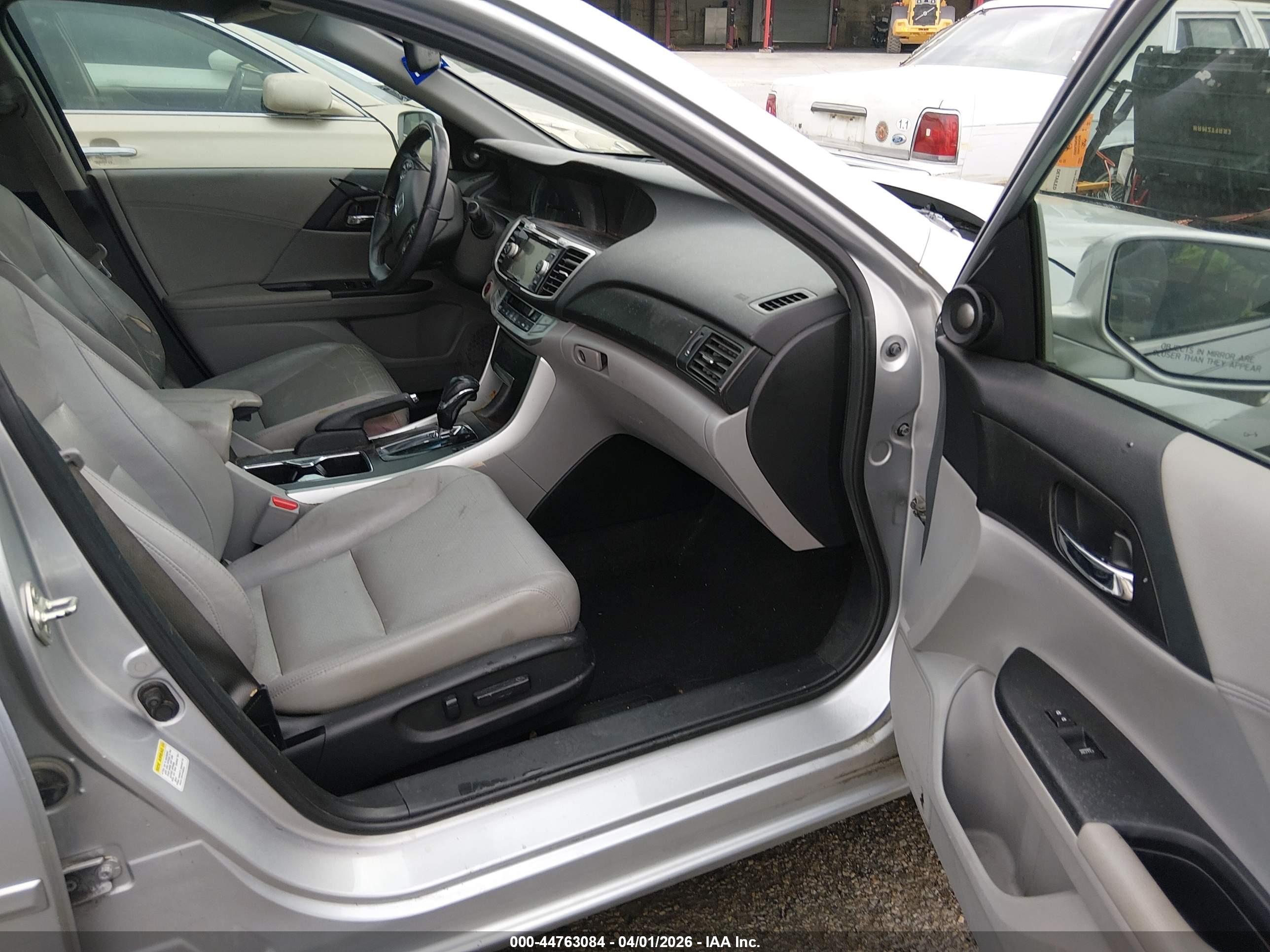 HONDA ACCORD image 5