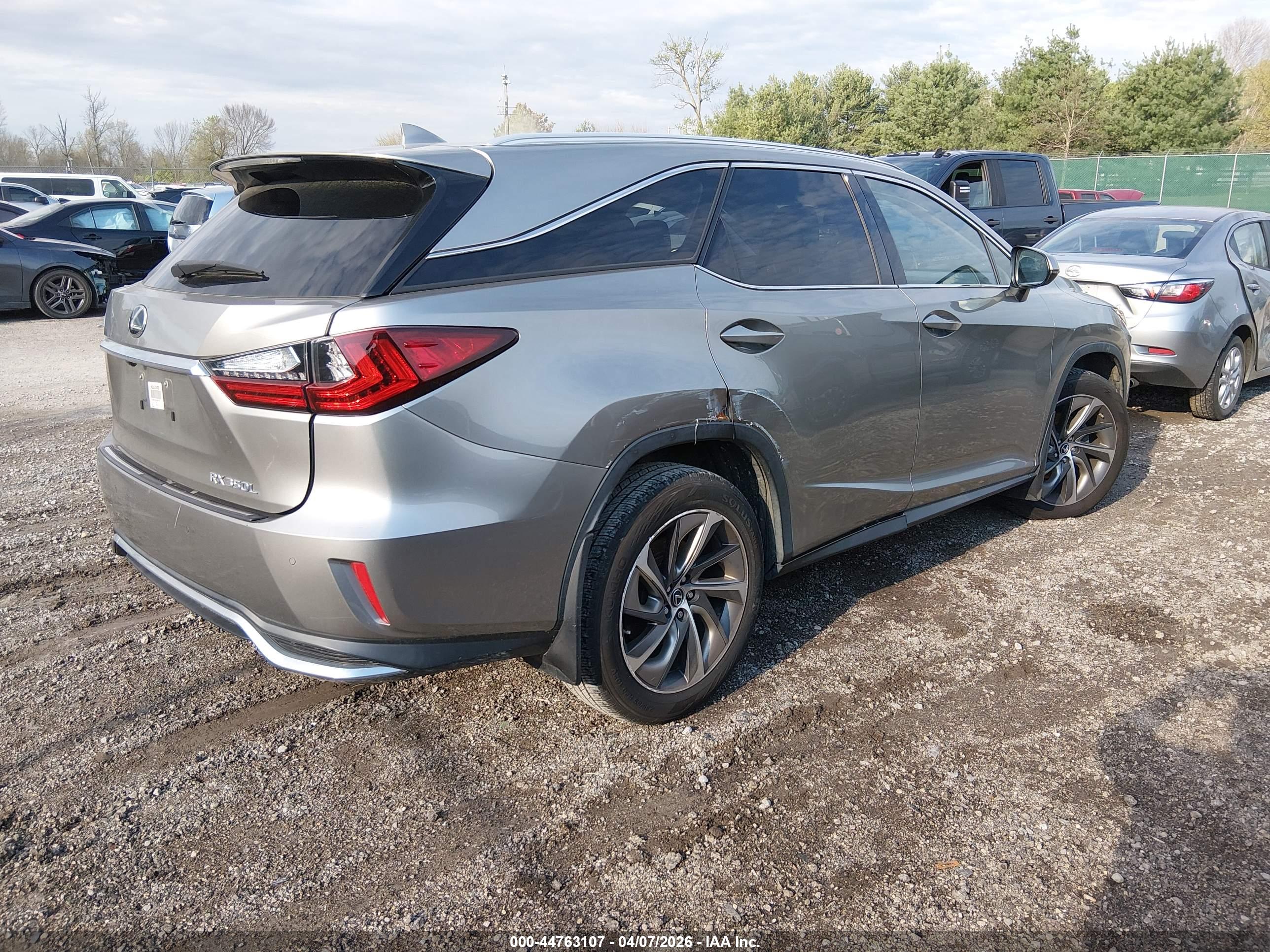 LEXUS RX image 4
