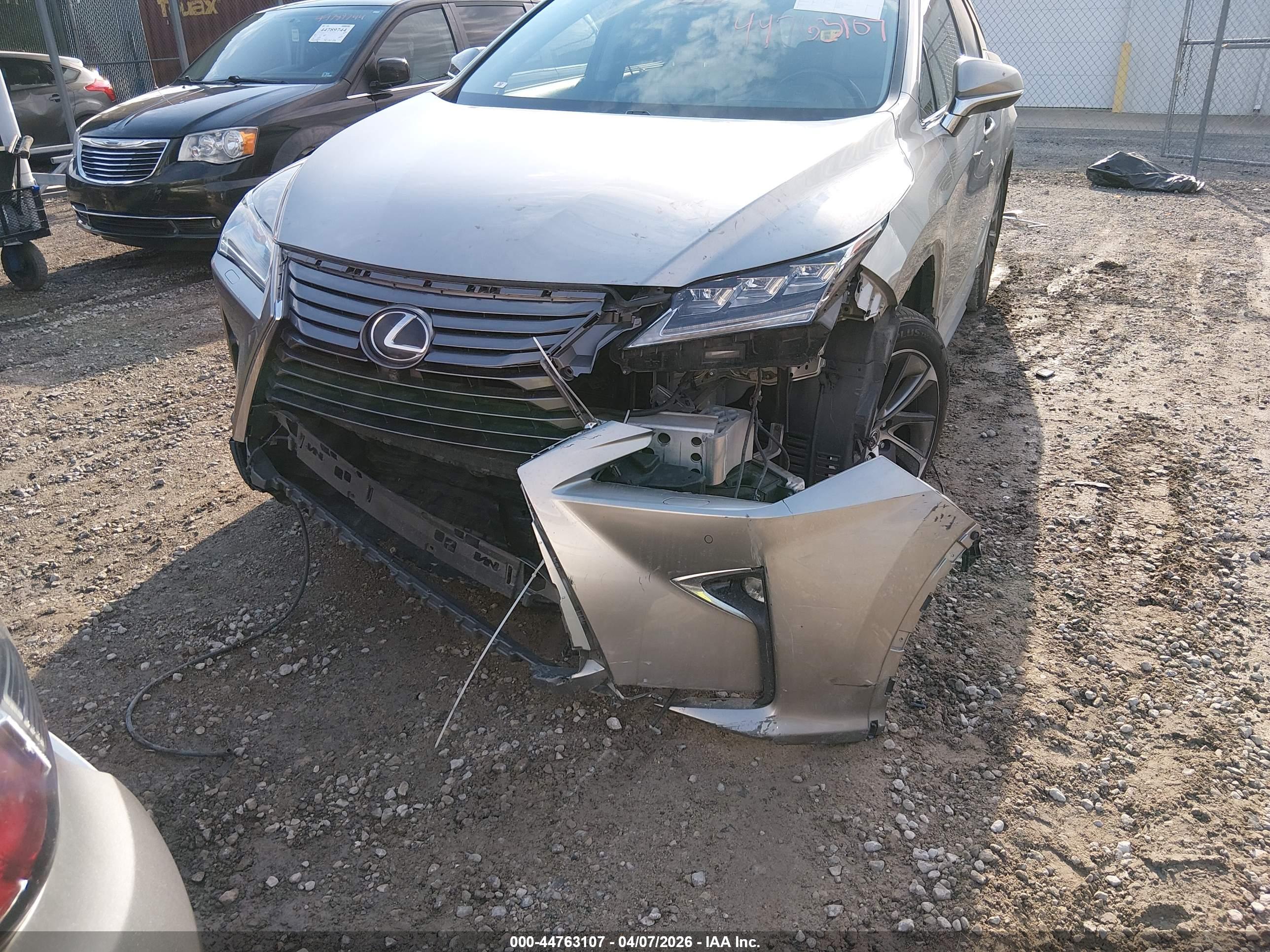 LEXUS RX image 6