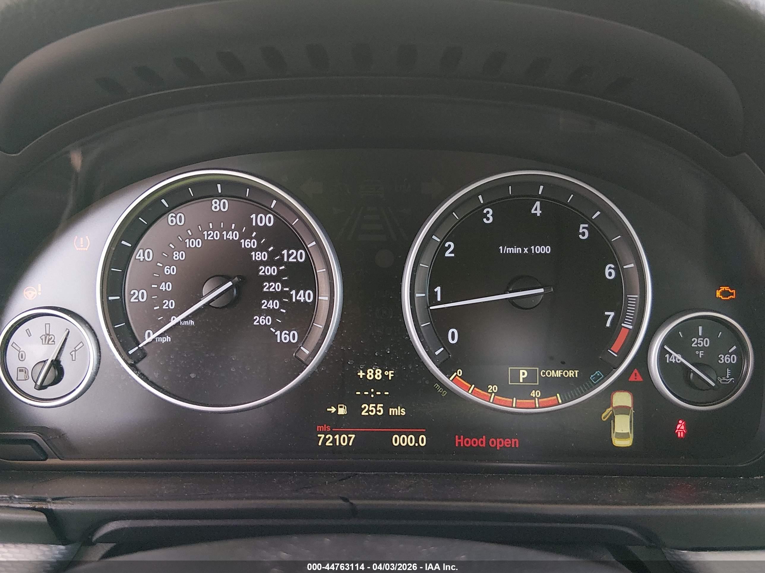 BMW 550I image 7