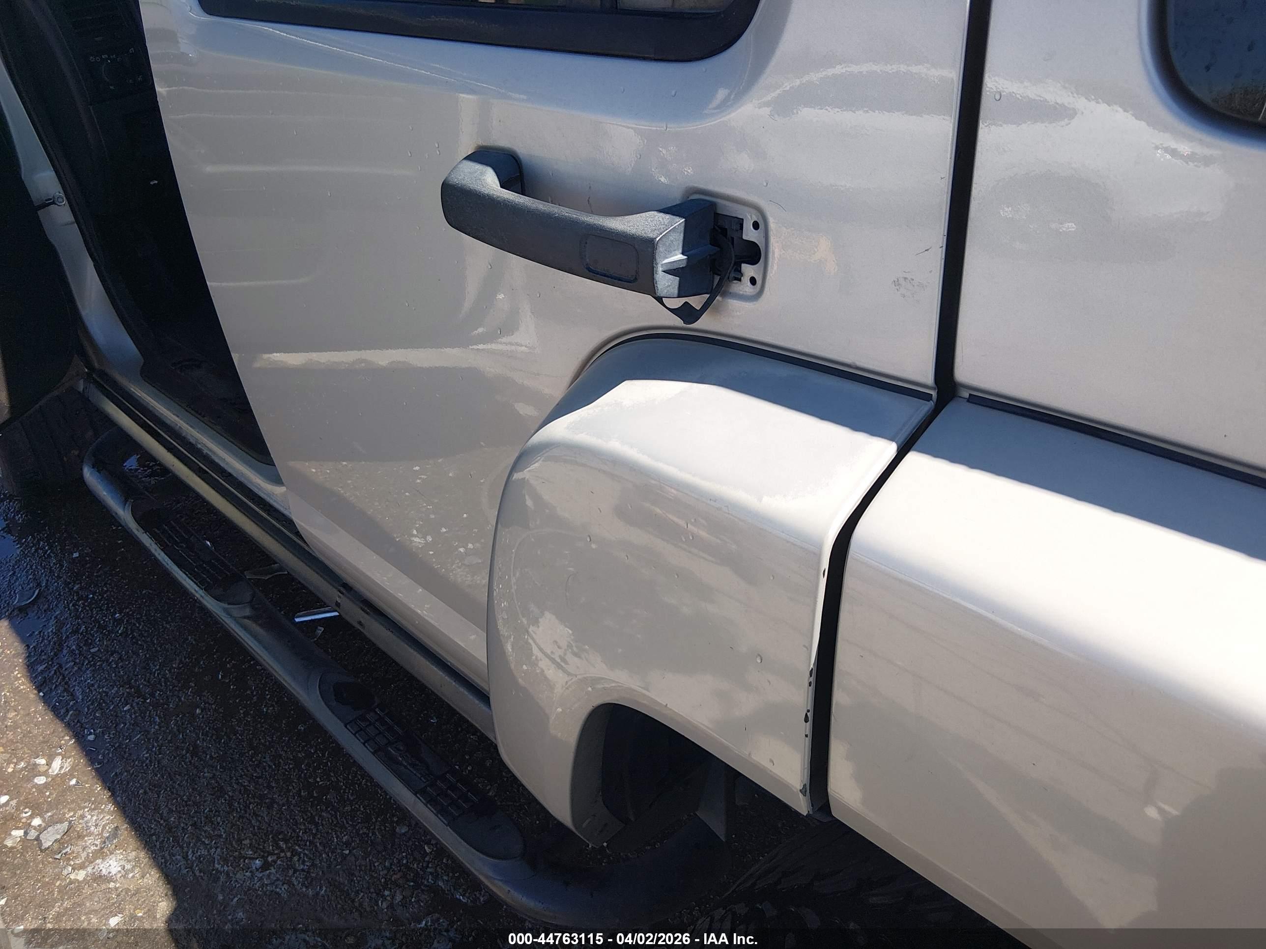 HUMMER H3 image 6