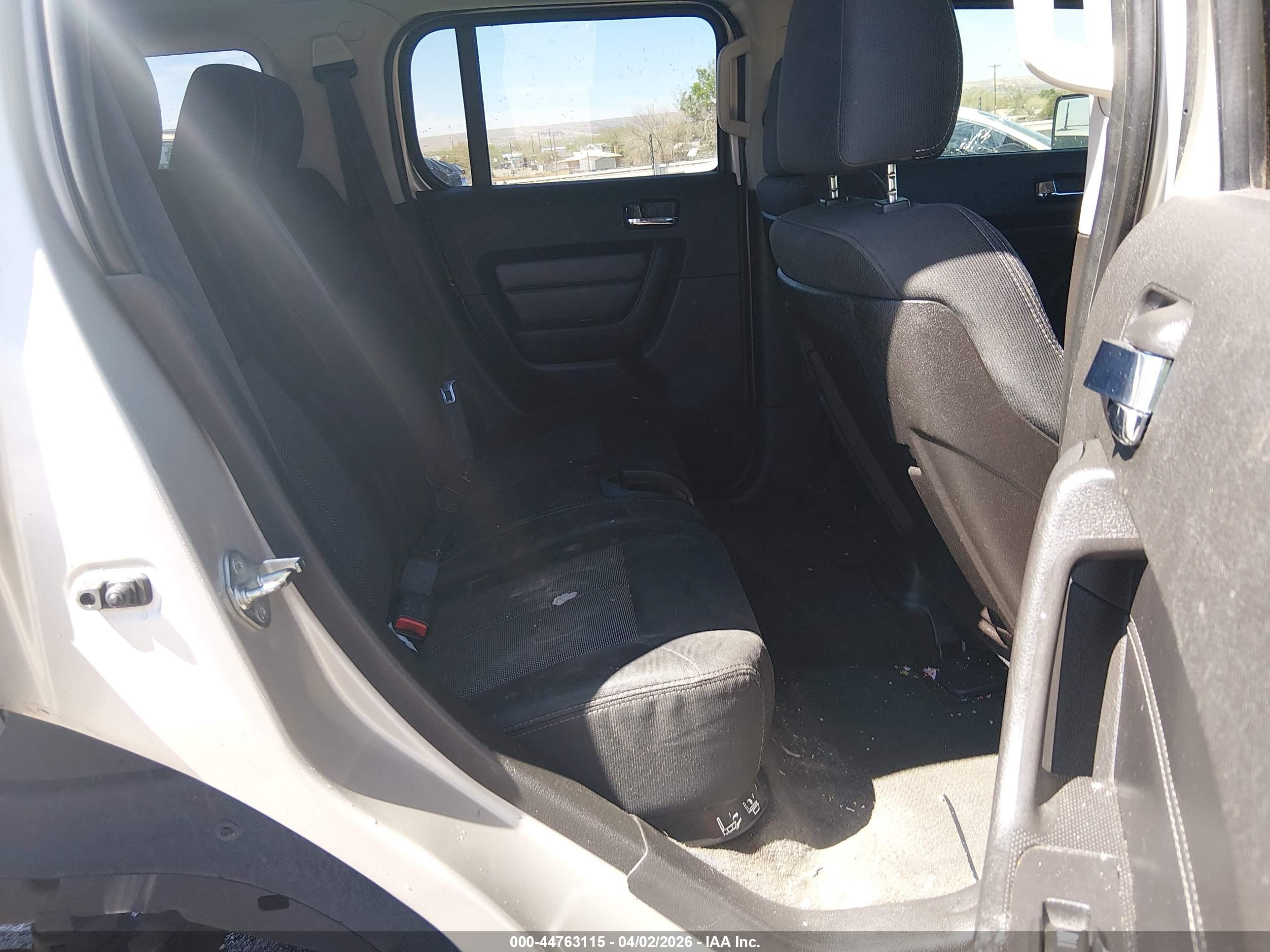 HUMMER H3 image 8