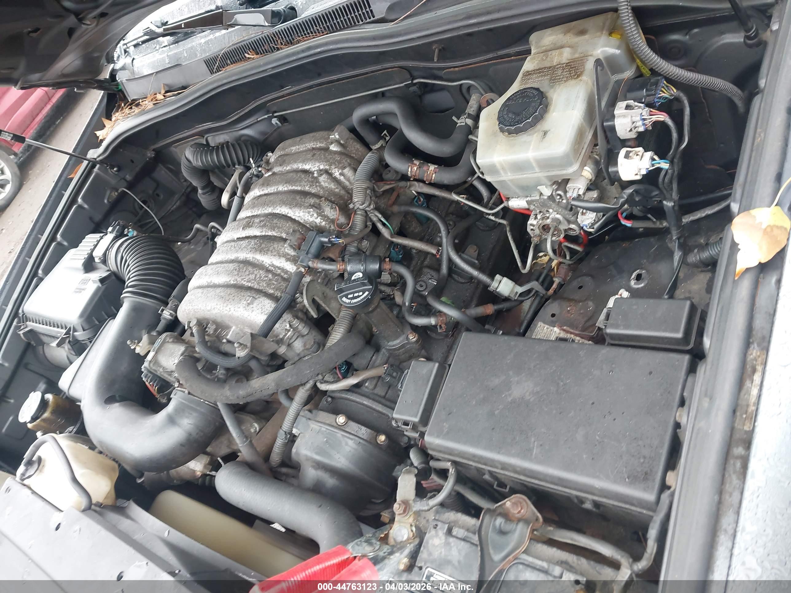 TOYOTA 4RUNNER image 10