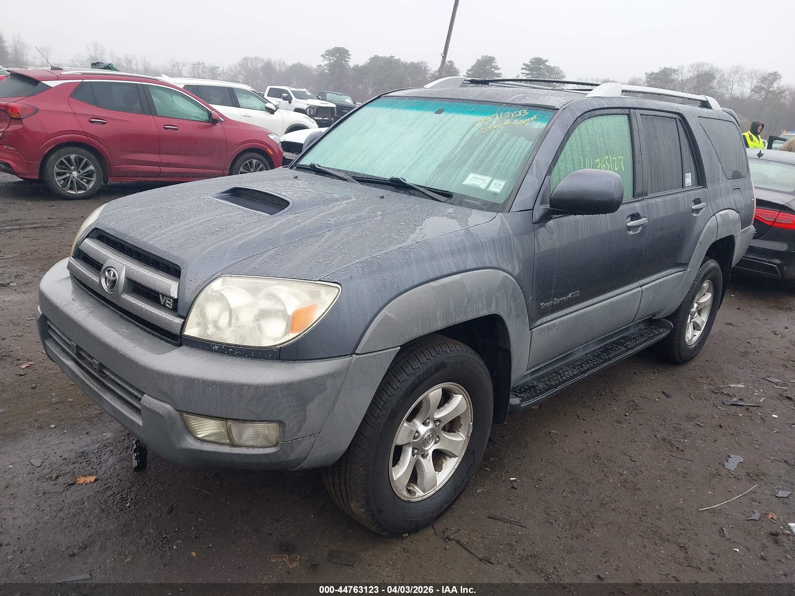 TOYOTA 4RUNNER image 2
