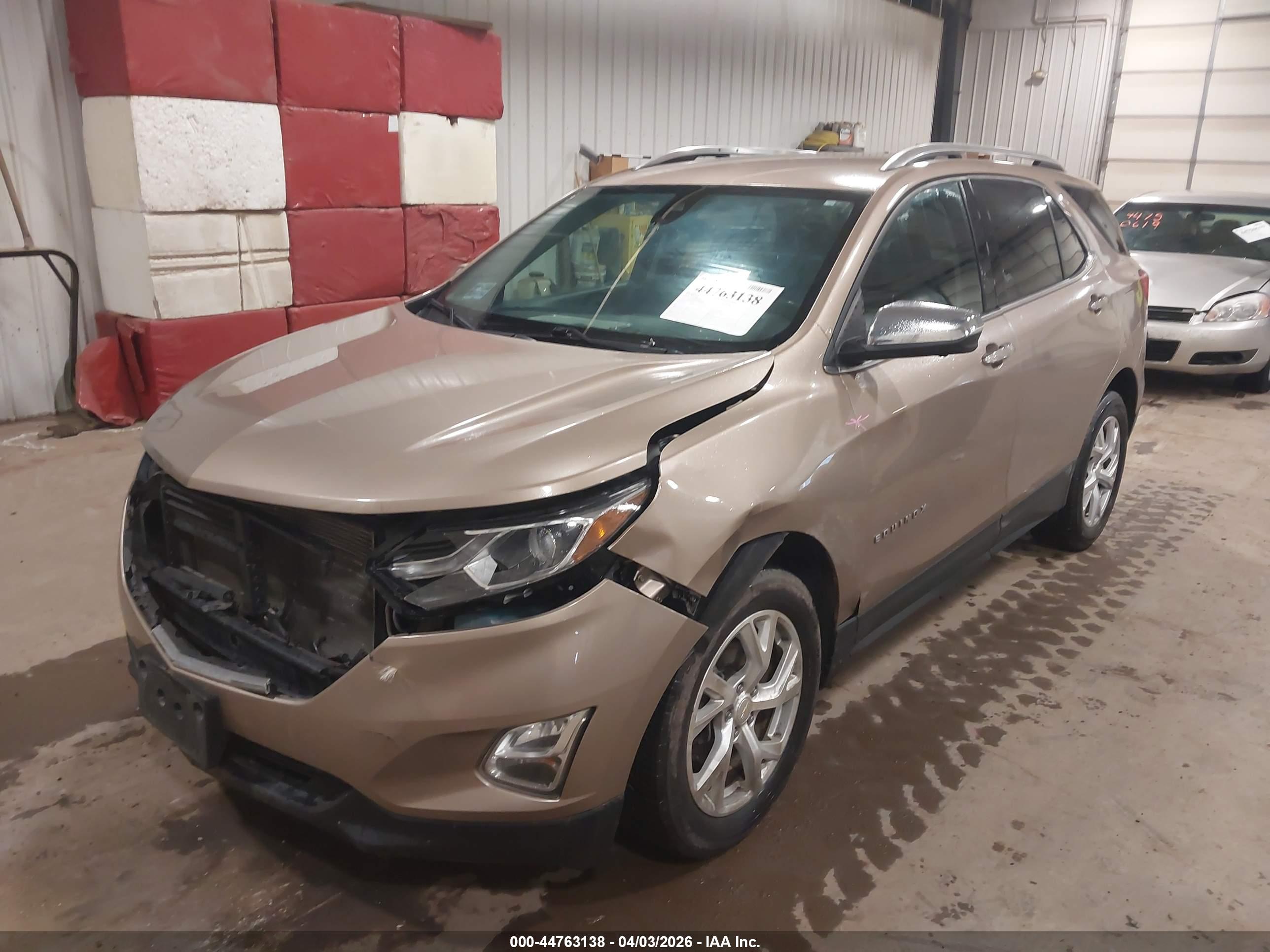 CHEVROLET EQUINOX image 2