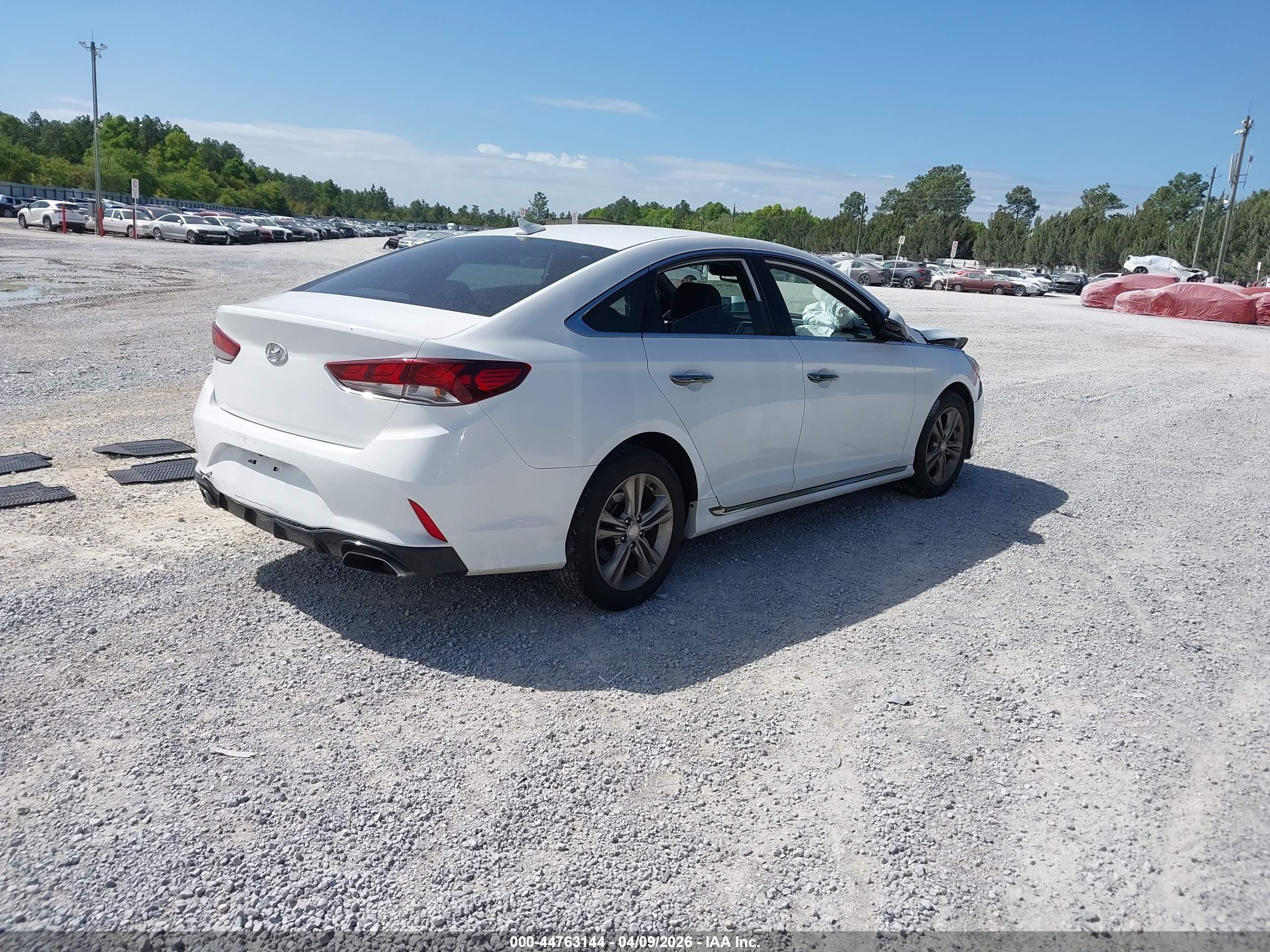 HYUNDAI SONATA image 4
