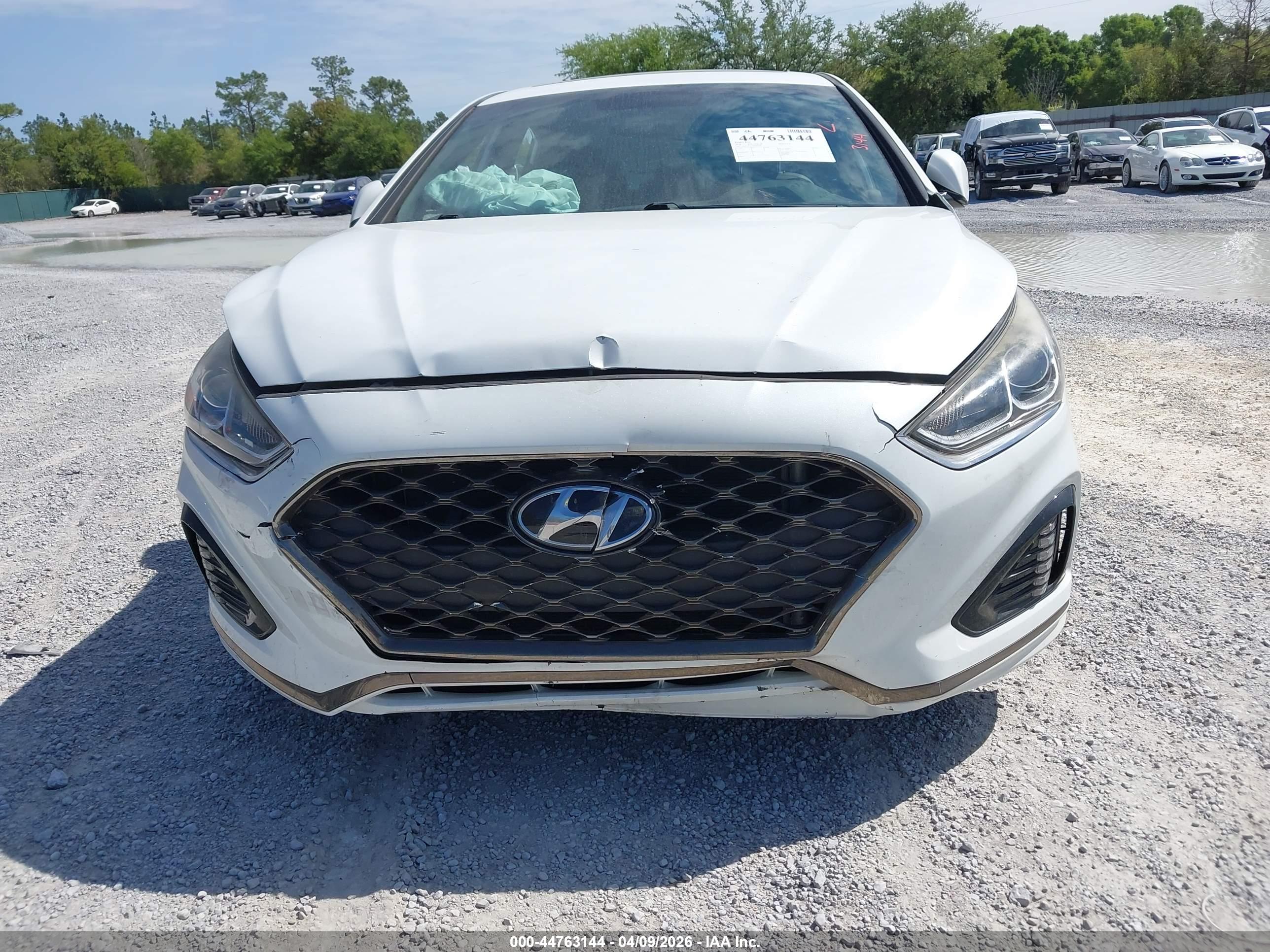 HYUNDAI SONATA image 6
