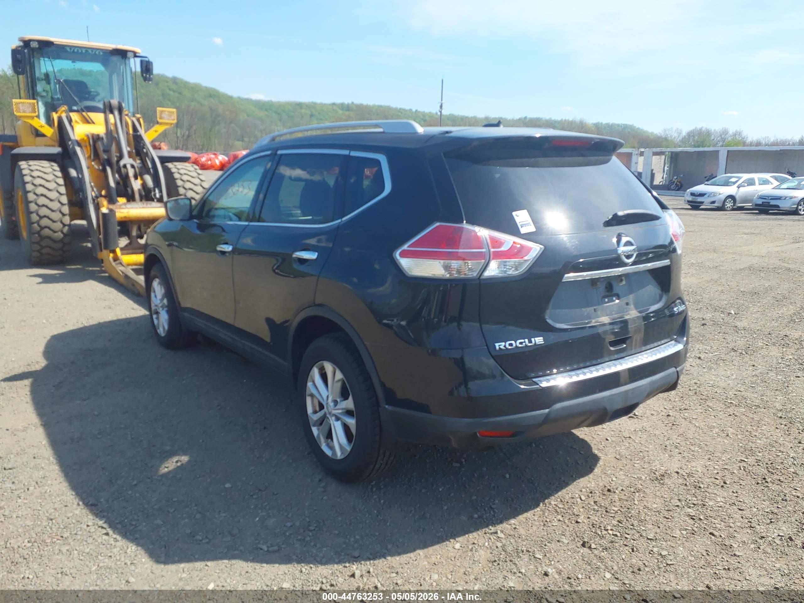 NISSAN ROGUE image 3