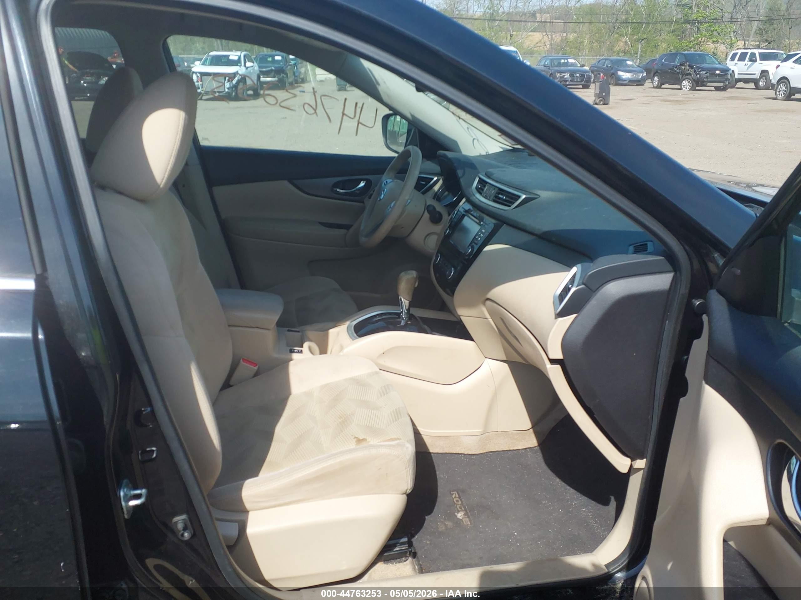 NISSAN ROGUE image 5