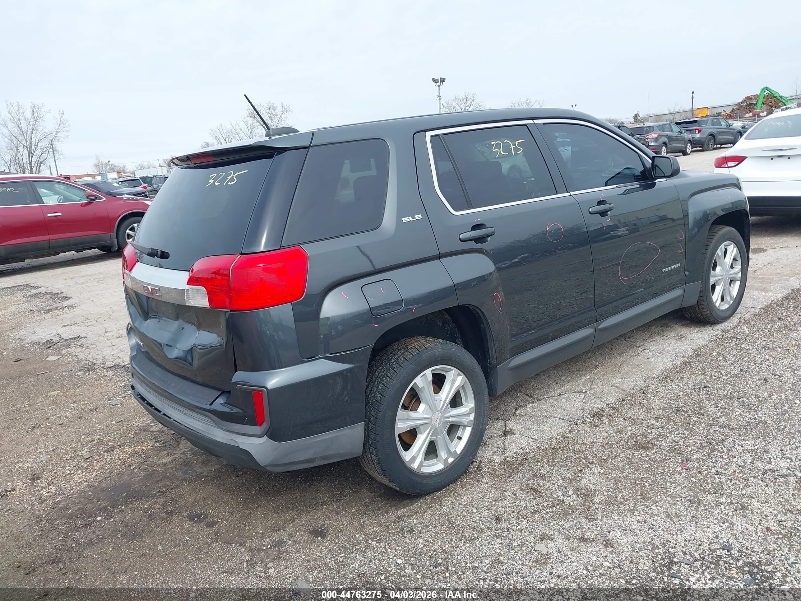 GMC TERRAIN image 4