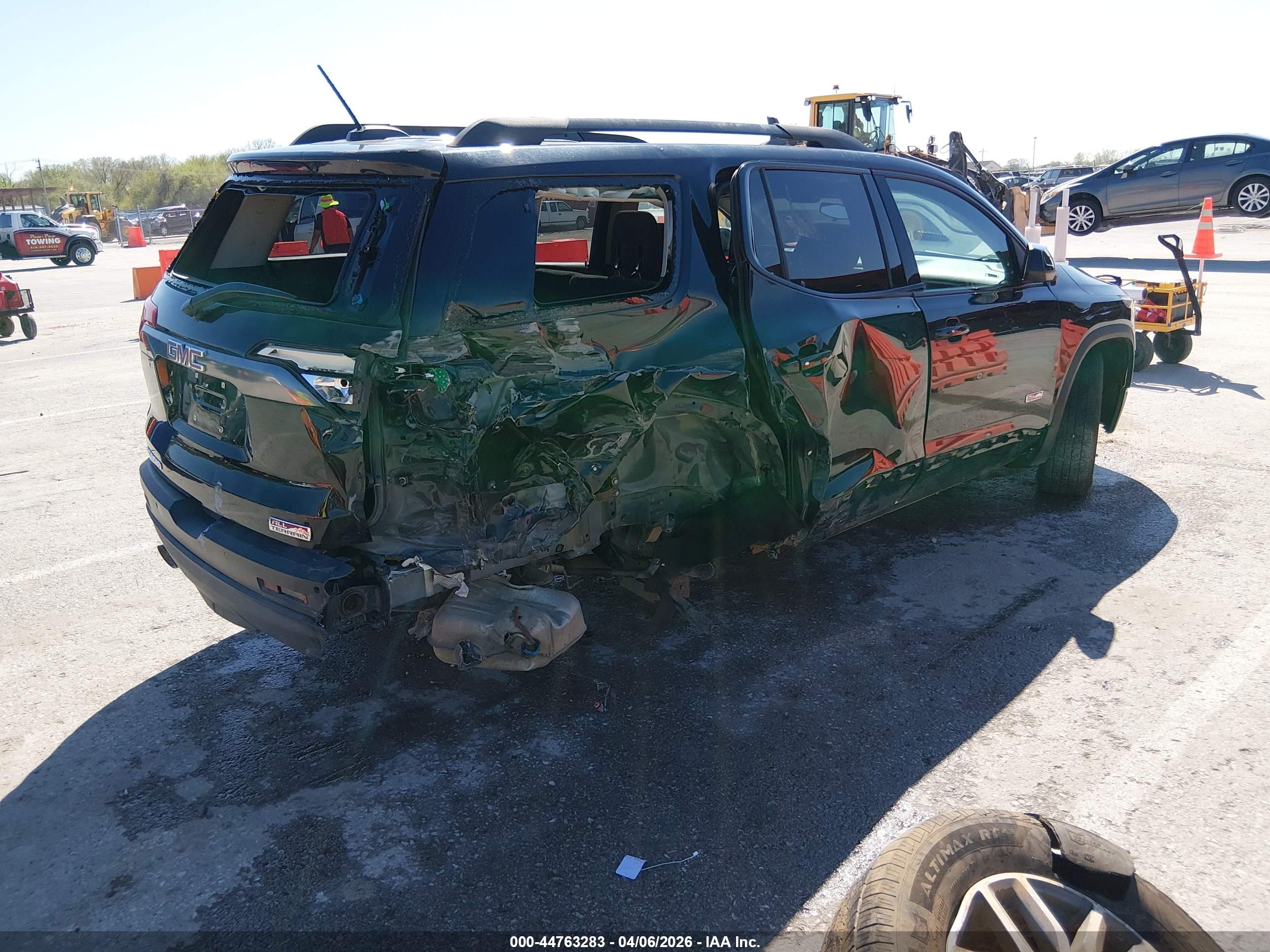 GMC ACADIA image 4