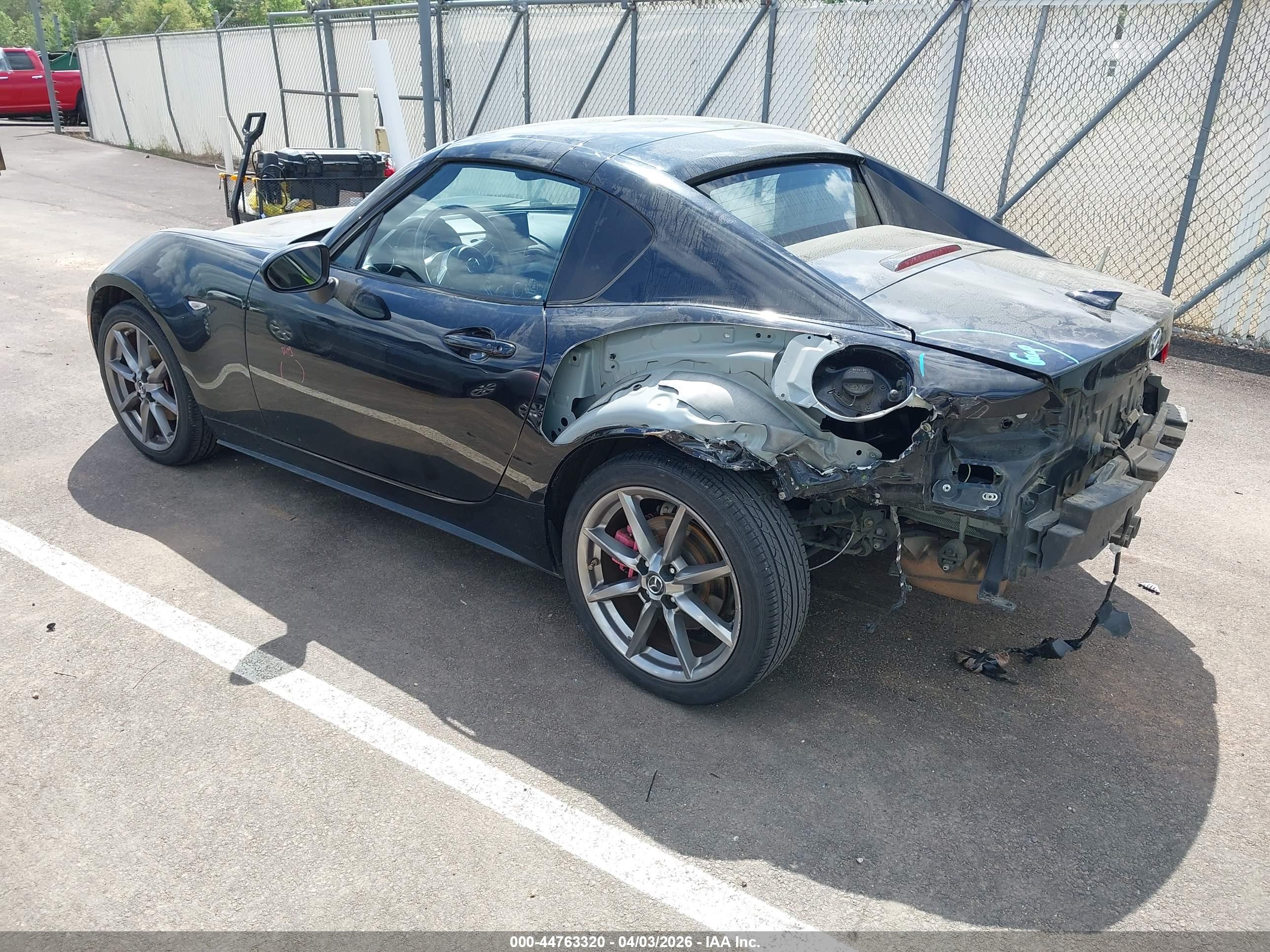 MAZDA MX-5 image 3