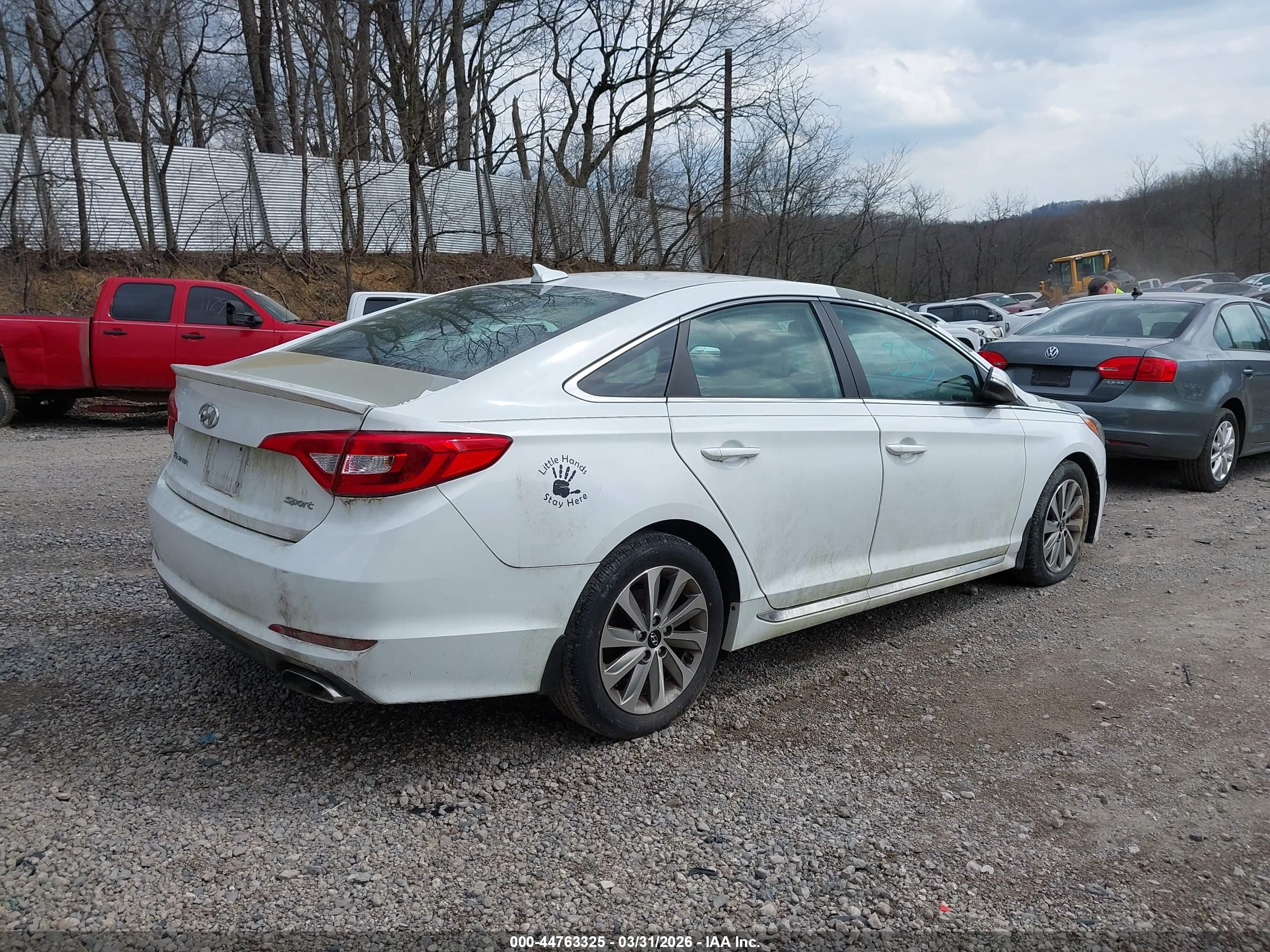 HYUNDAI SONATA image 4