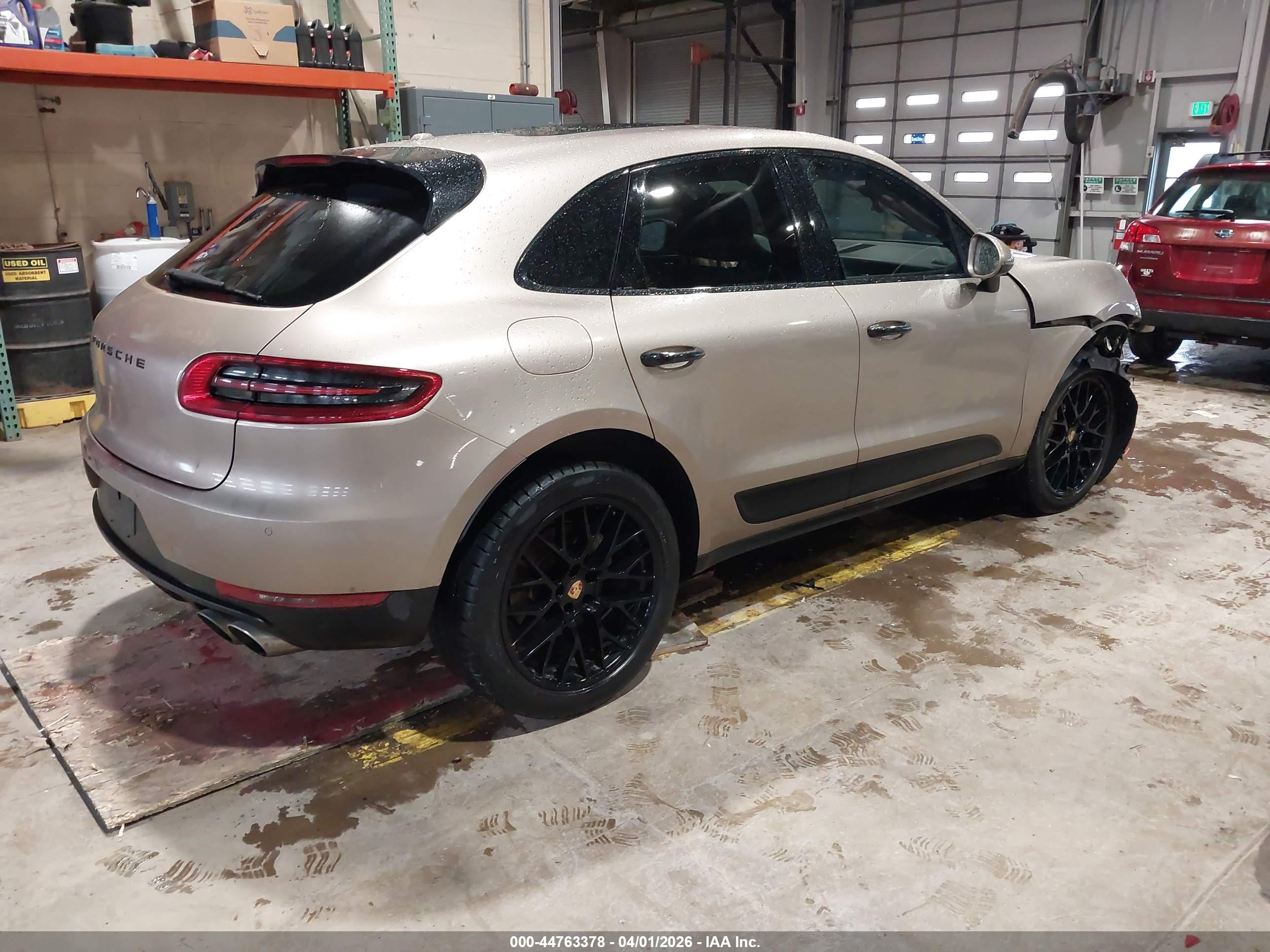 PORSCHE MACAN image 4