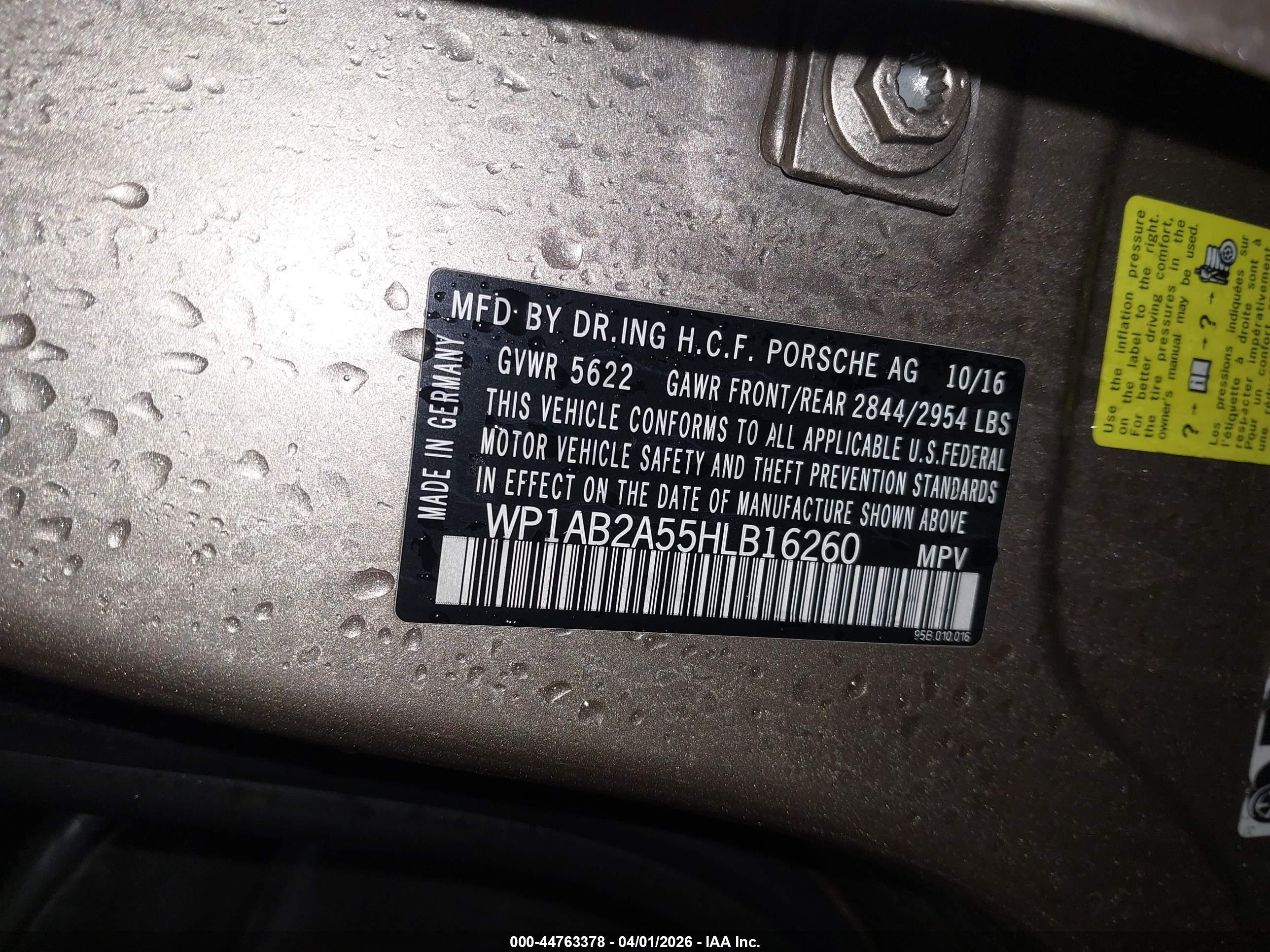 PORSCHE MACAN image 9