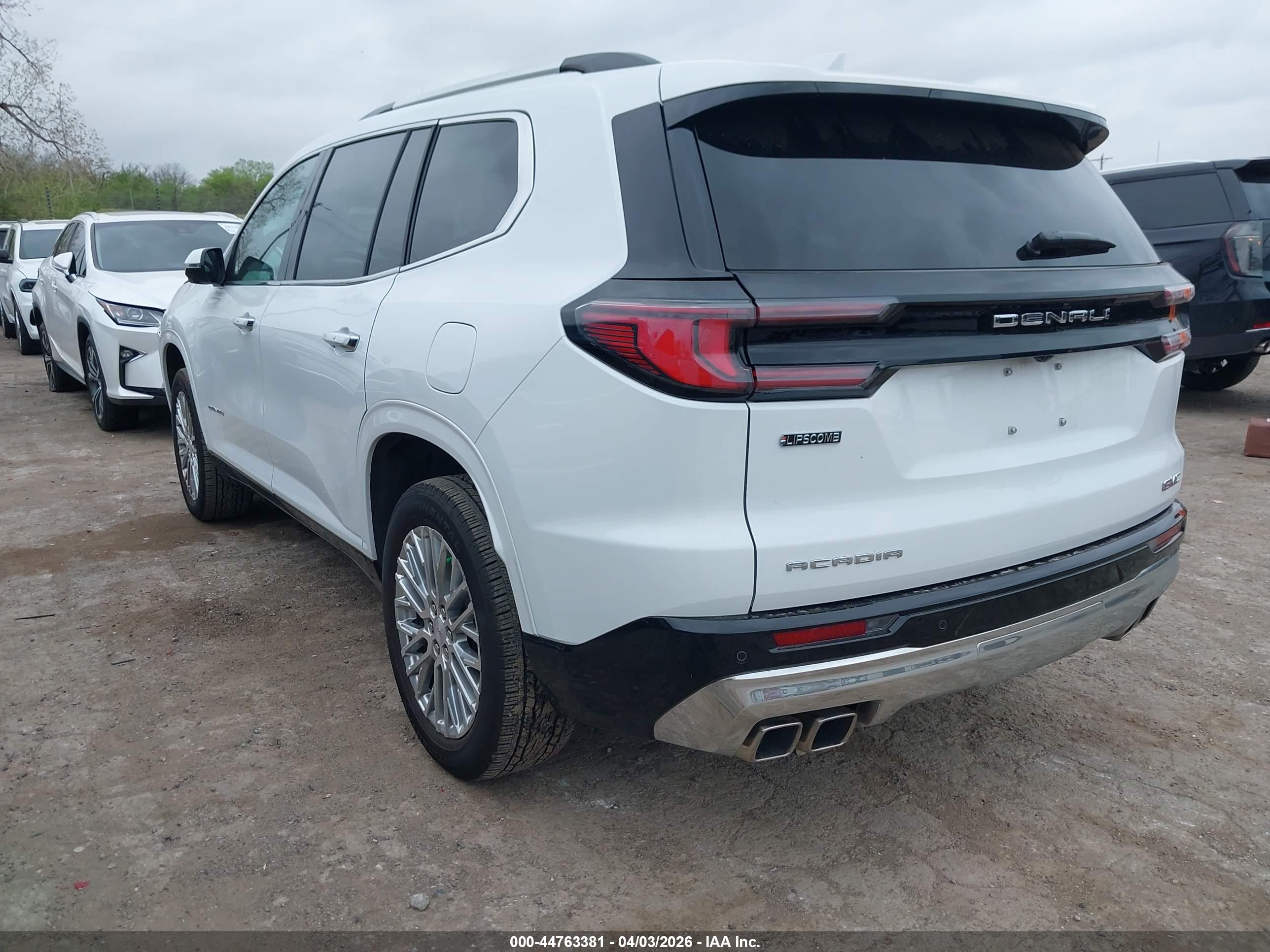 GMC ACADIA image 3