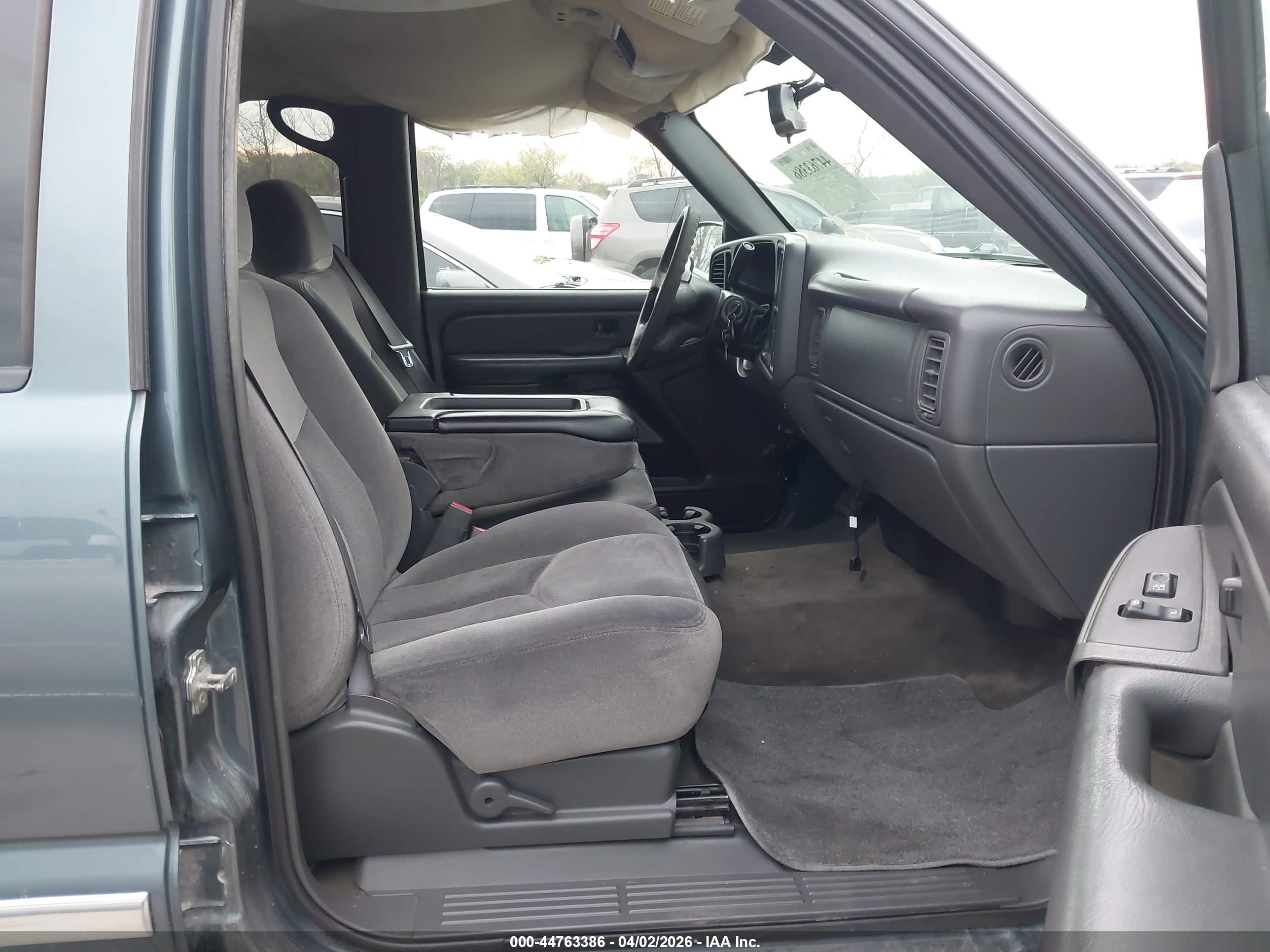 GMC SIERRA image 5