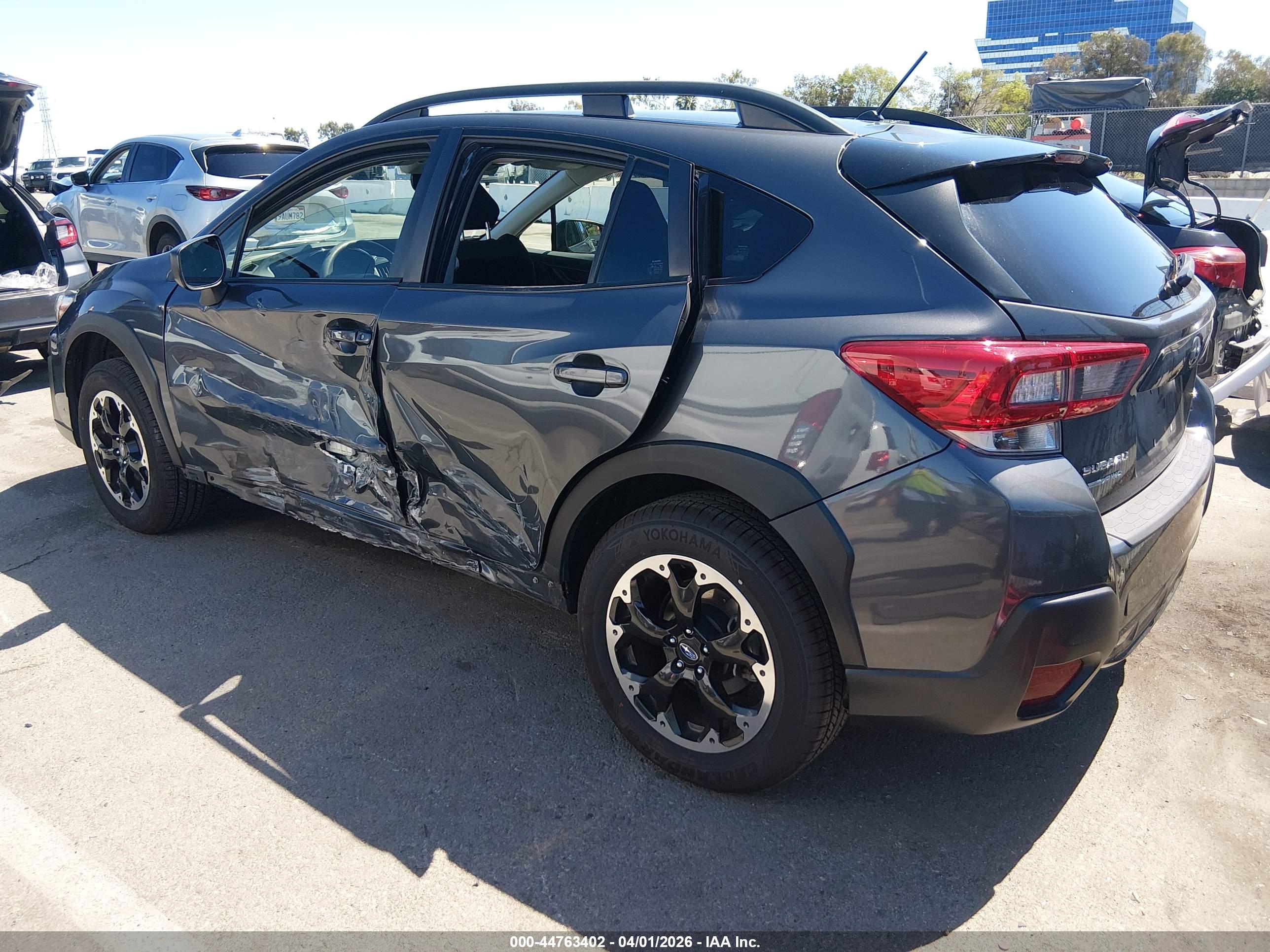 SUBARU CROSSTREK image 3