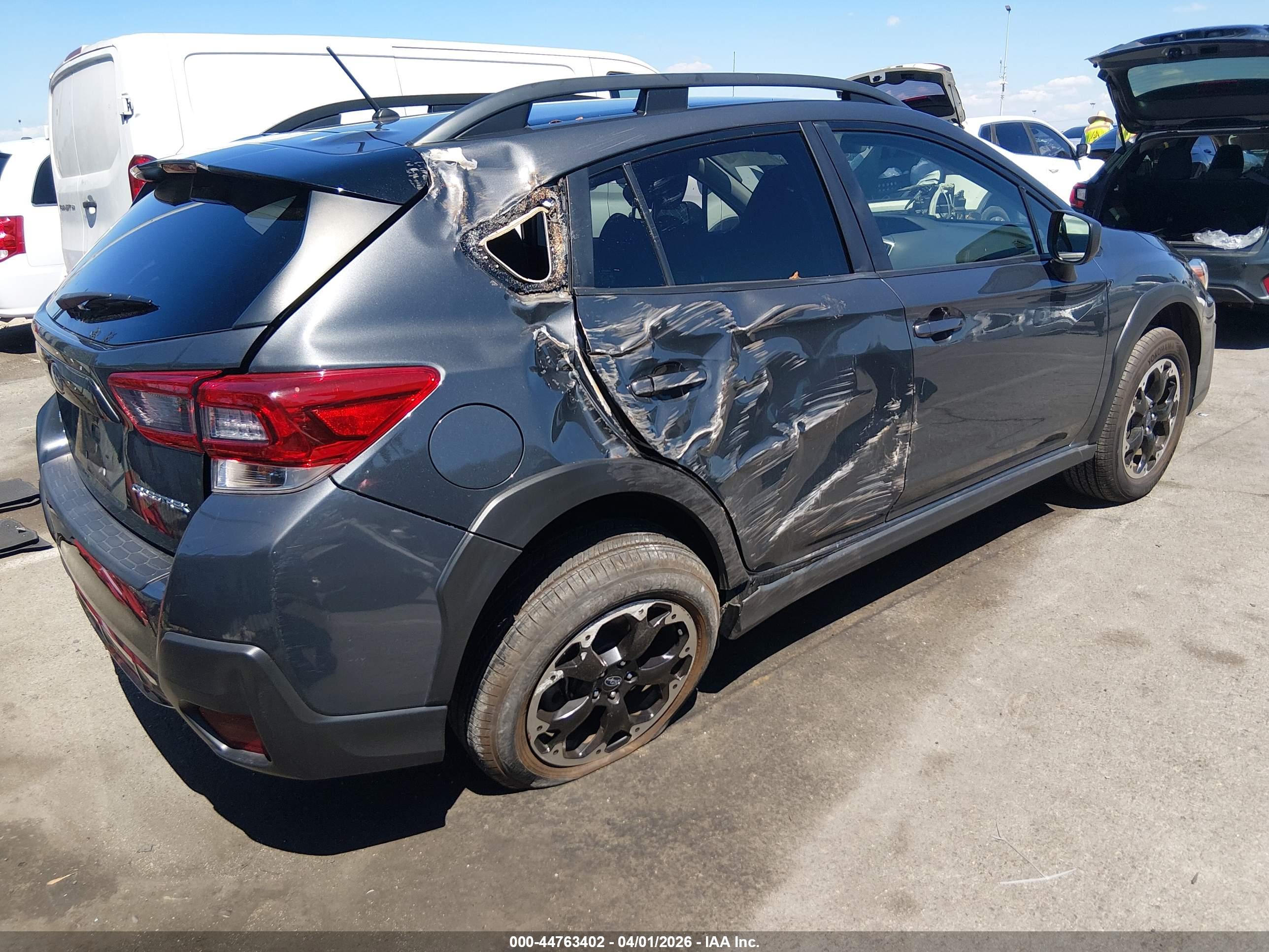 SUBARU CROSSTREK image 4