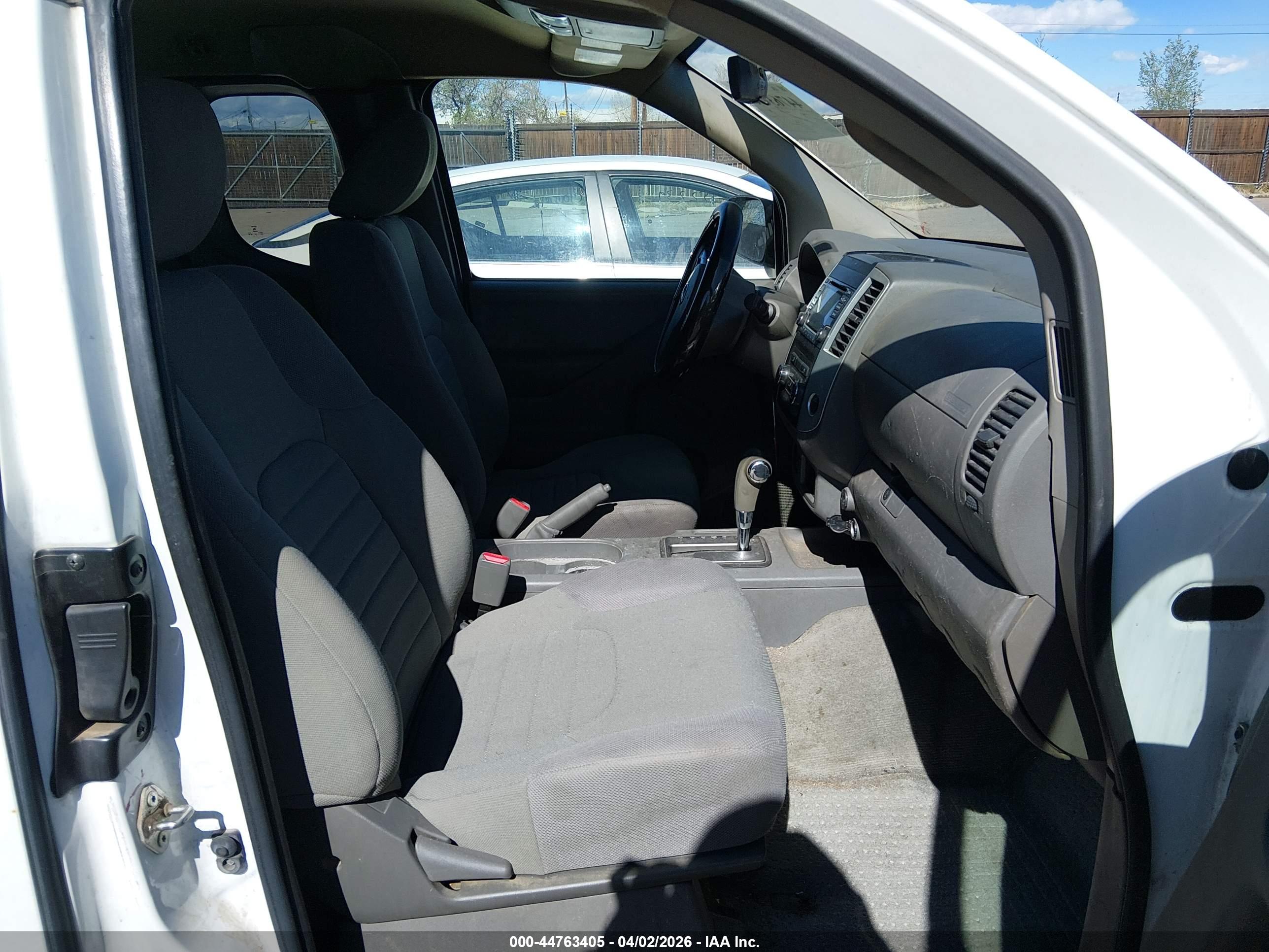 NISSAN FRONTIER image 5